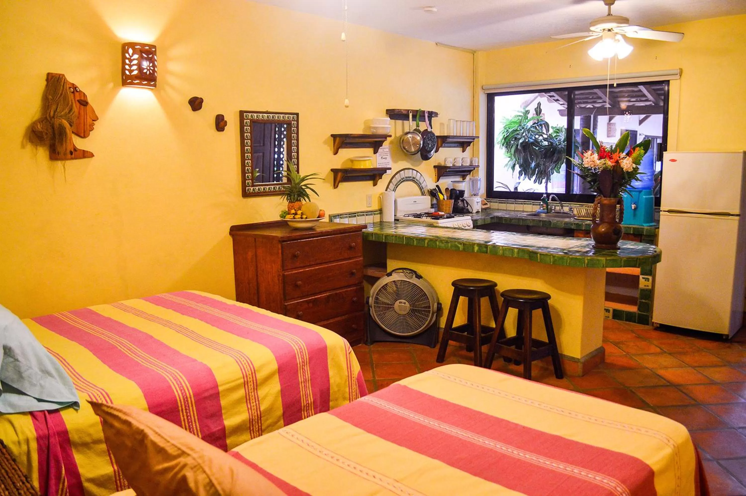 Photo of the whole room, Bed in Hotel Casamar Suites