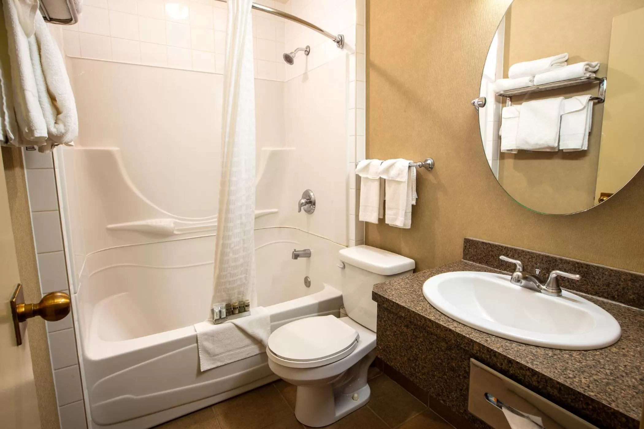 Bathroom in Lobstick Lodge