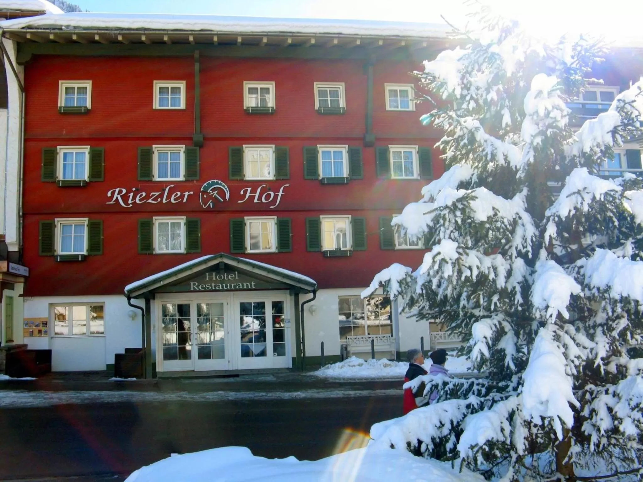 Facade/entrance in Hotel Riezler Hof