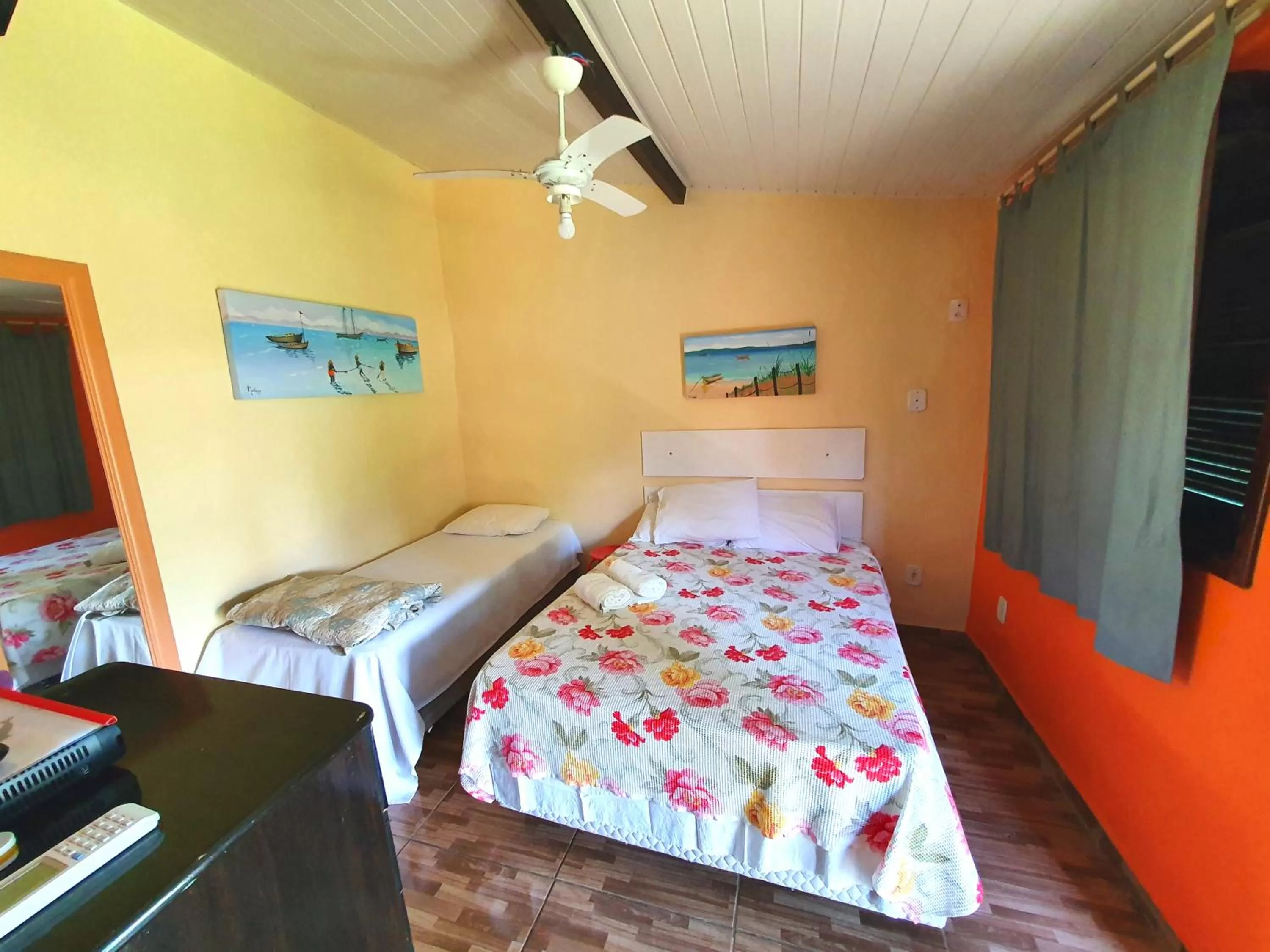 Bedroom, Bed in Suítes Casa do Barão