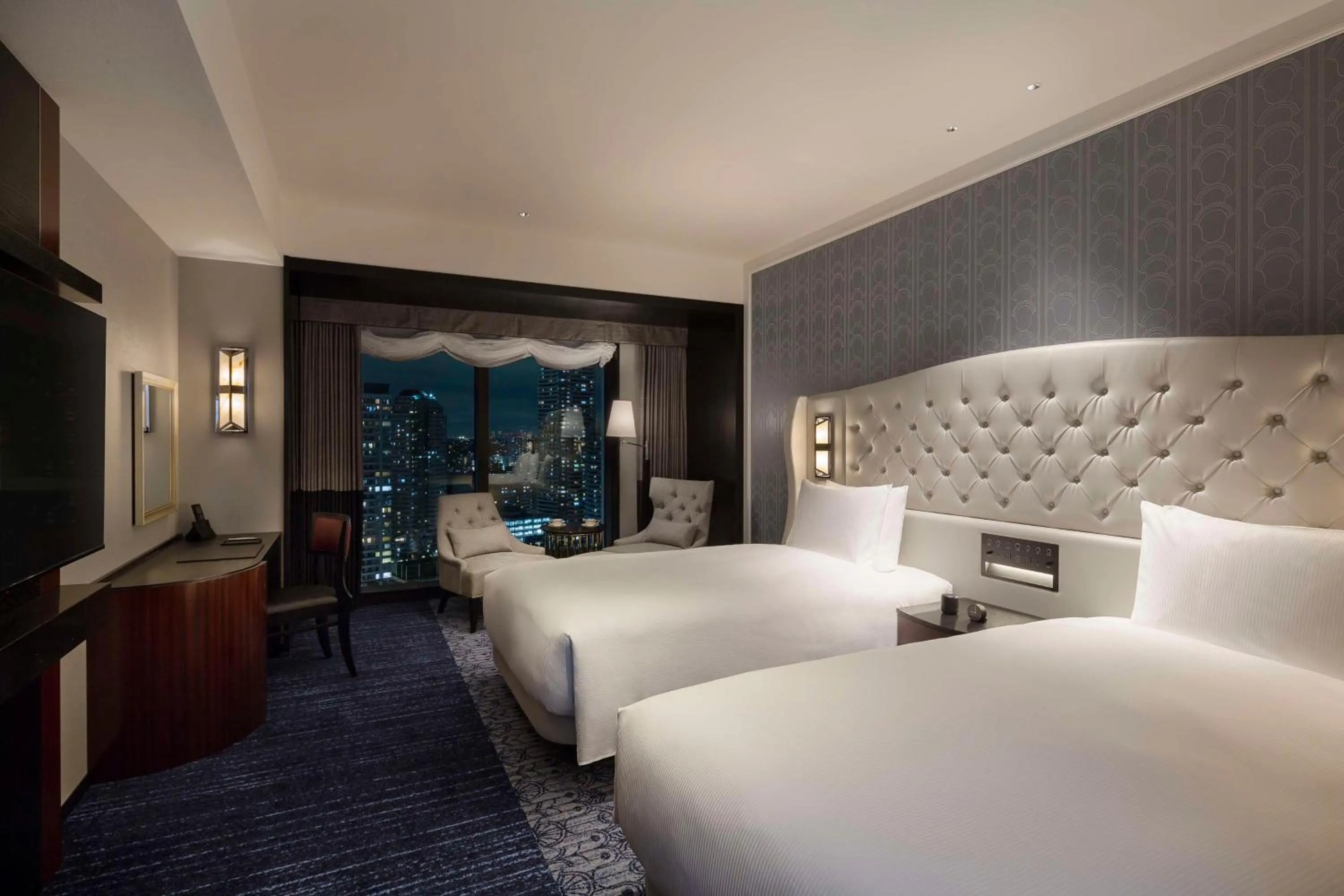 Bedroom, Bed in Hilton Yokohama