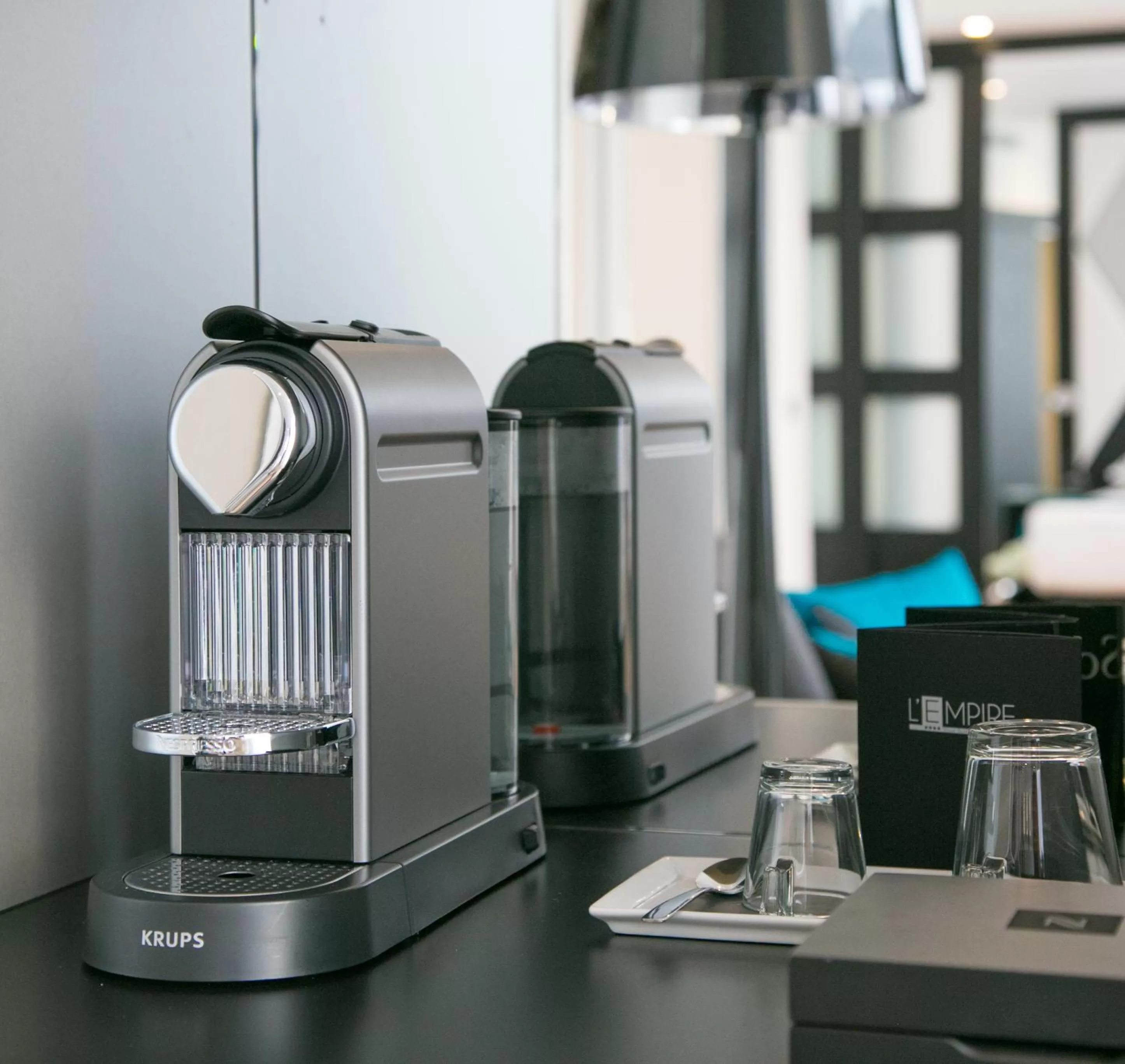 Coffee/tea facilities in L'Empire Paris - Louvre
