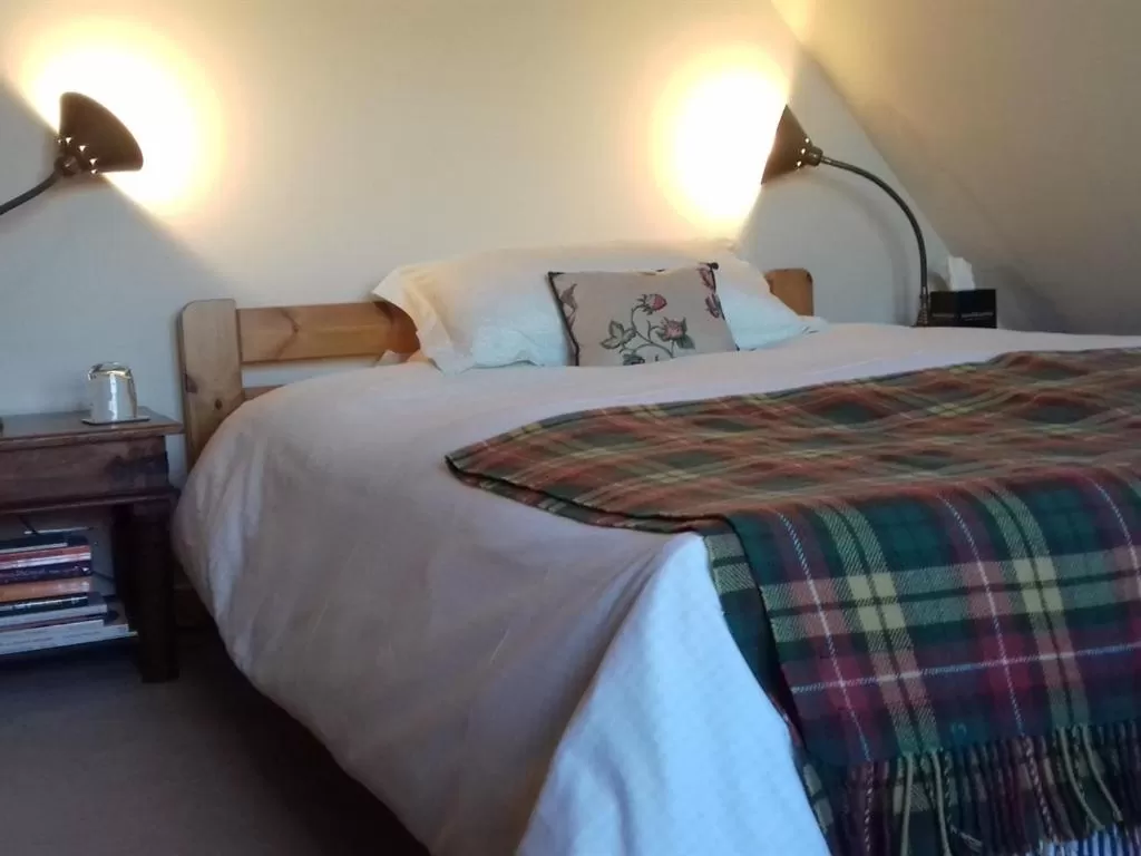 Bedroom, Bed in Field Farm Cottage B&B