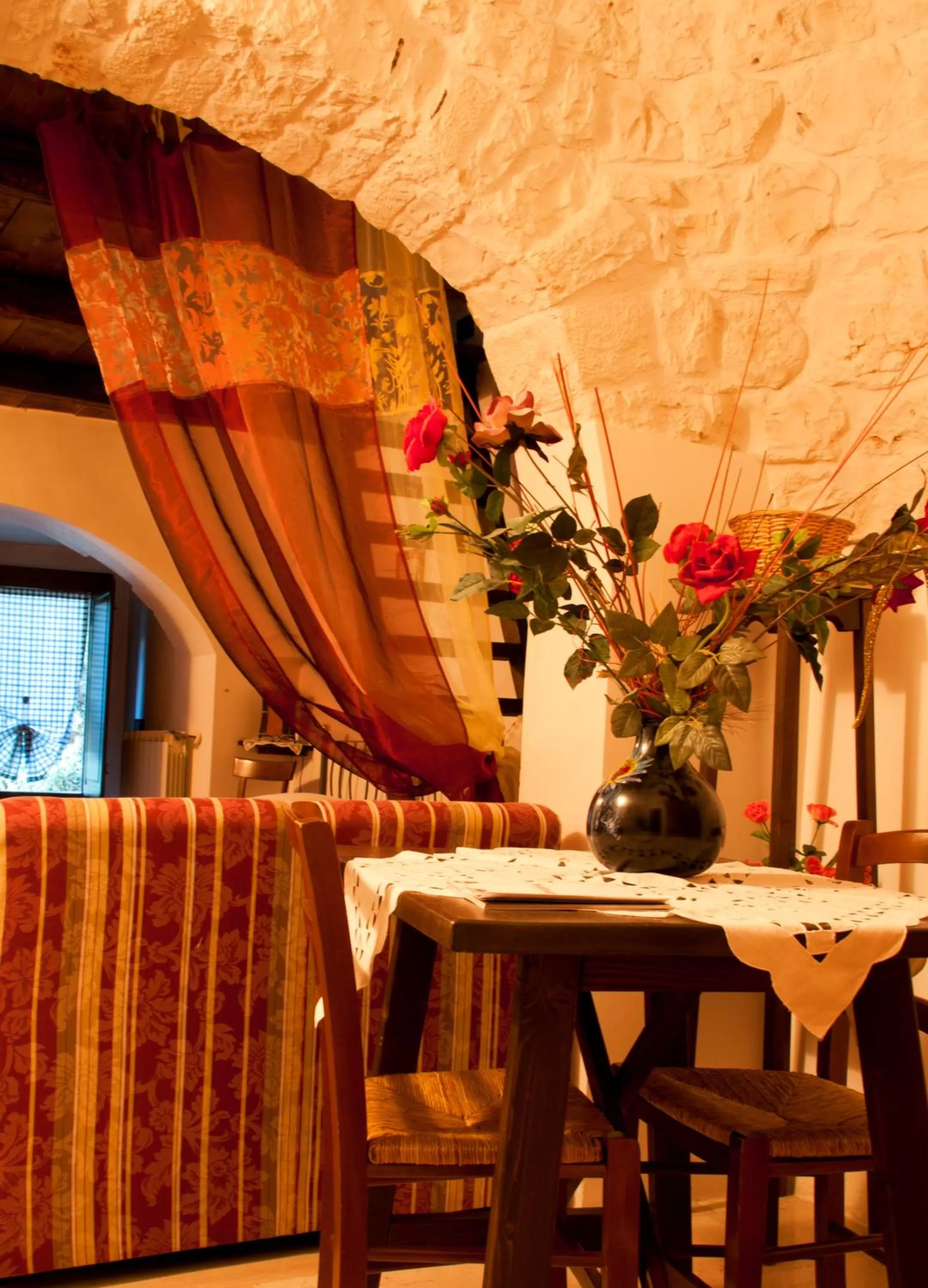 Dining area in Giardino Dei Trulli