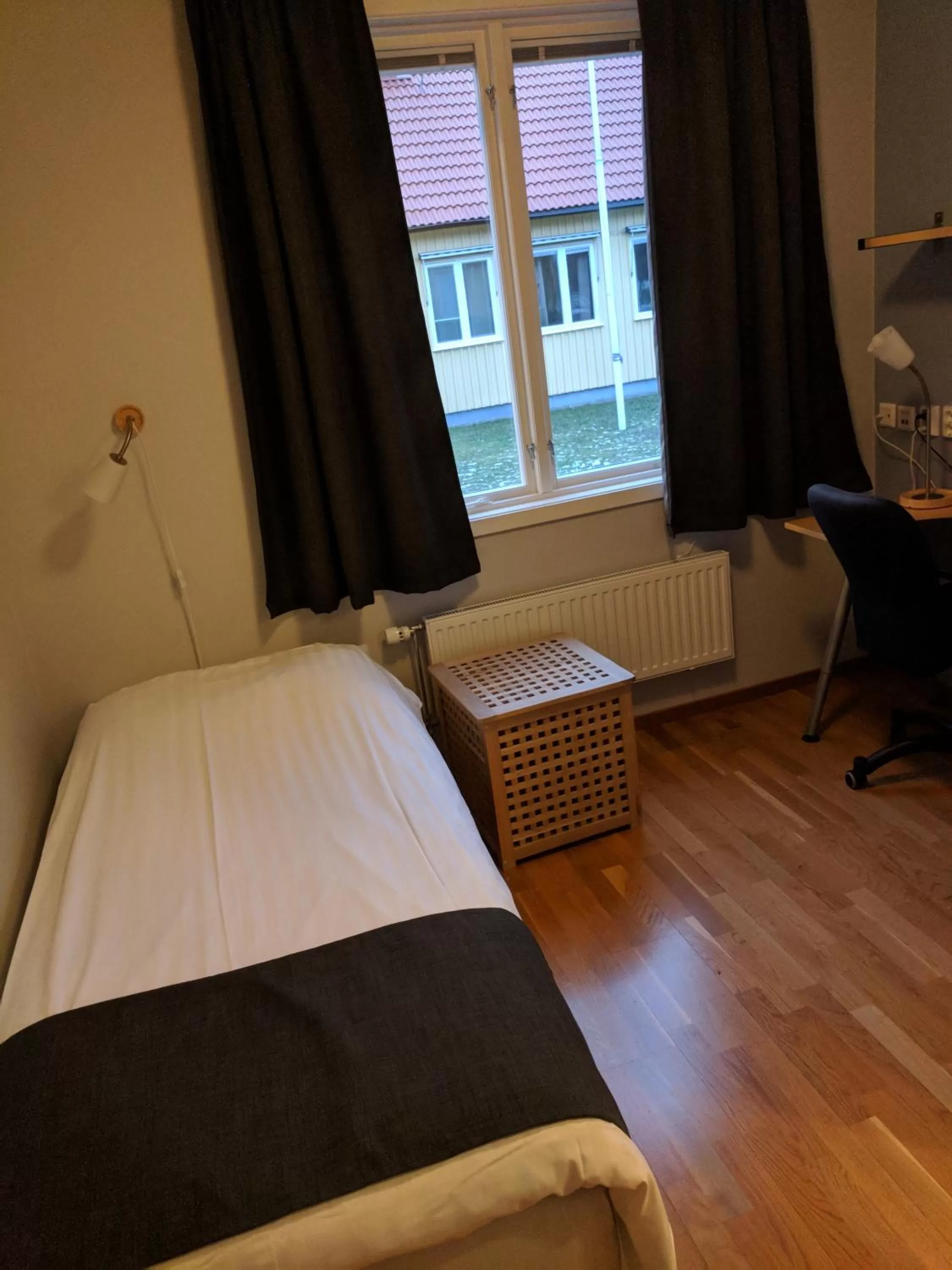 Bed in Hotell Hässlö