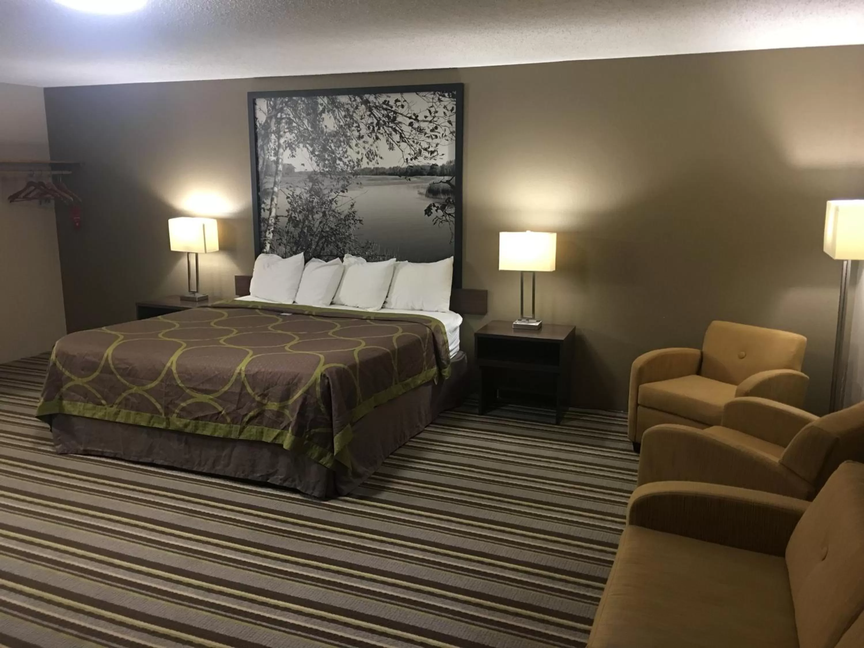 Bed in Super 8 by Wyndham Blue Earth