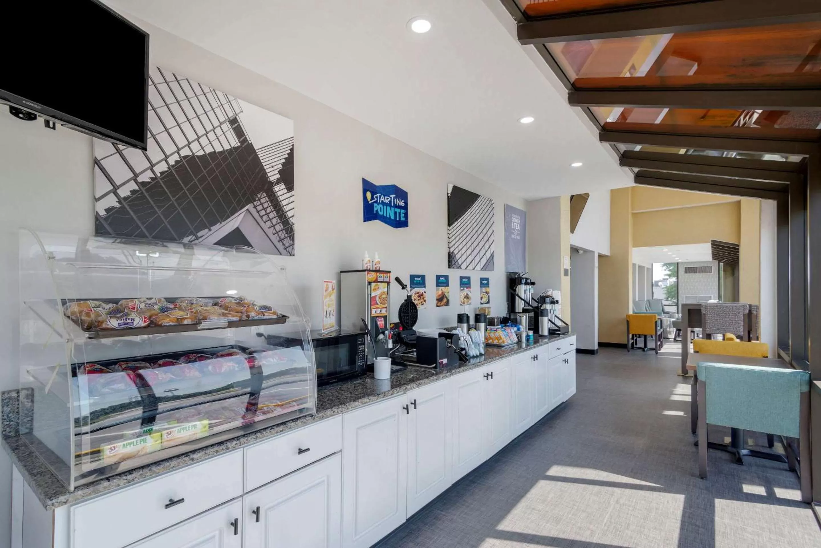 Breakfast in Clarion Pointe McDonough