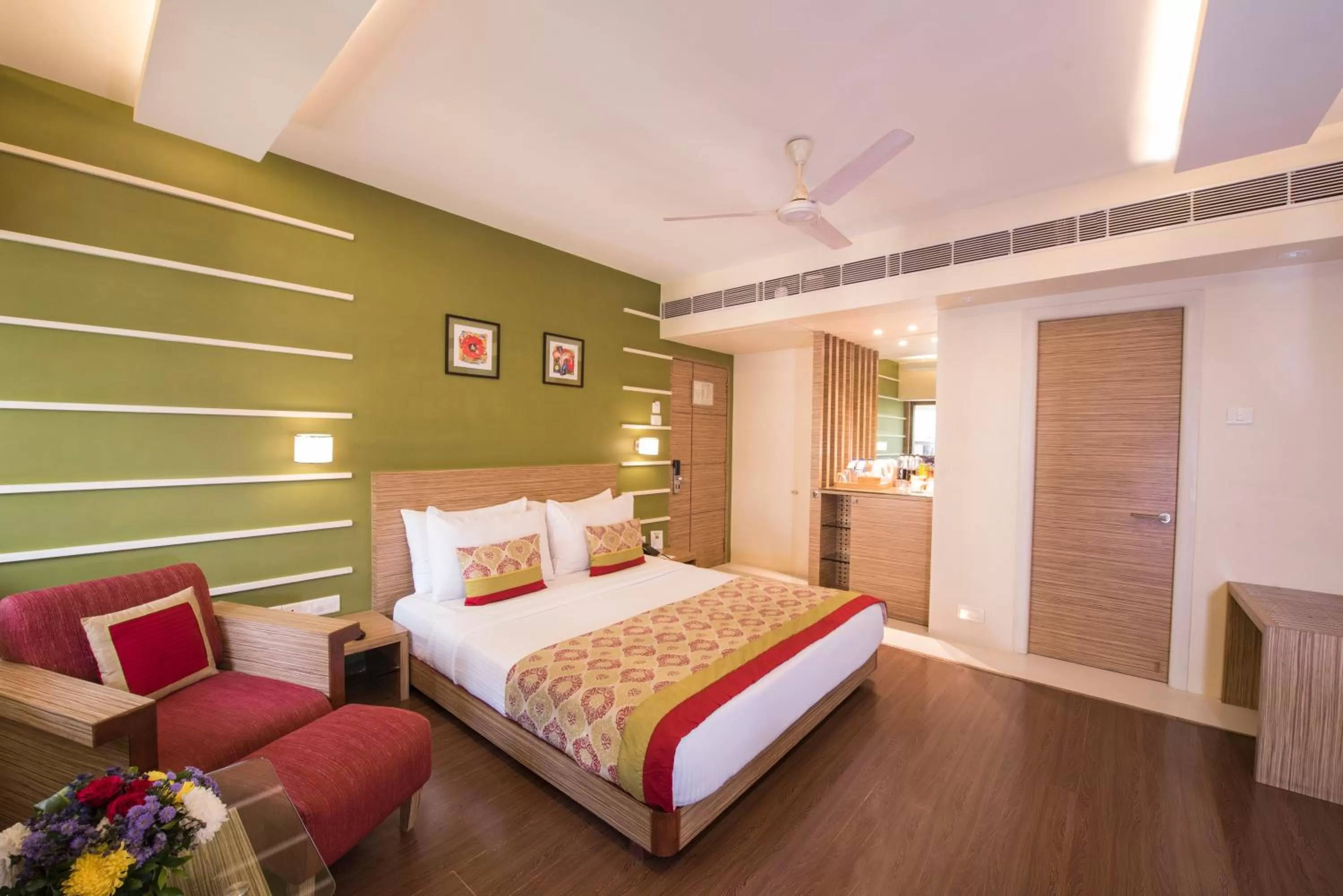 Bed in Hotel Bawa Suites