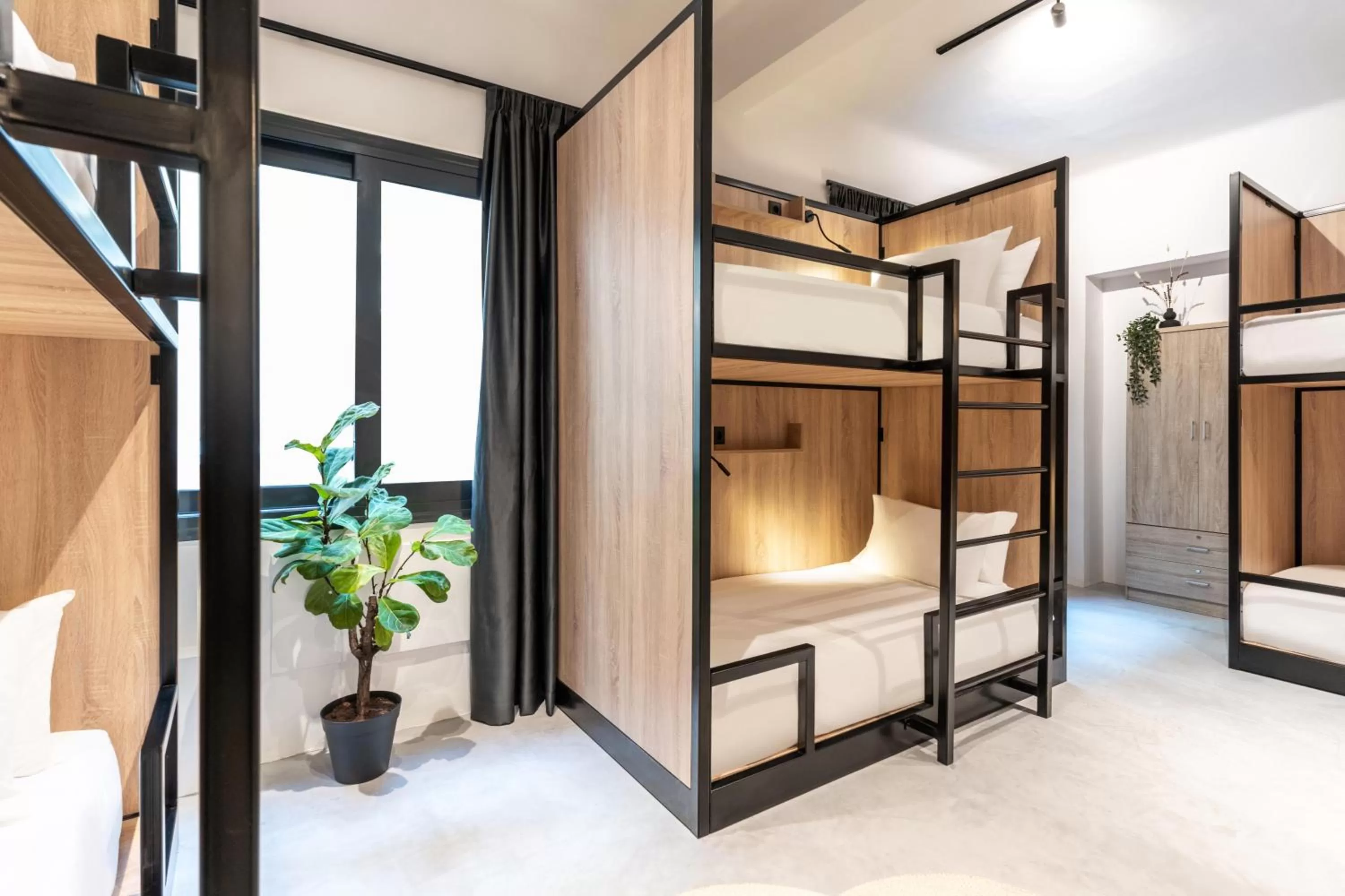 Bedroom, Bed in PAME Wild