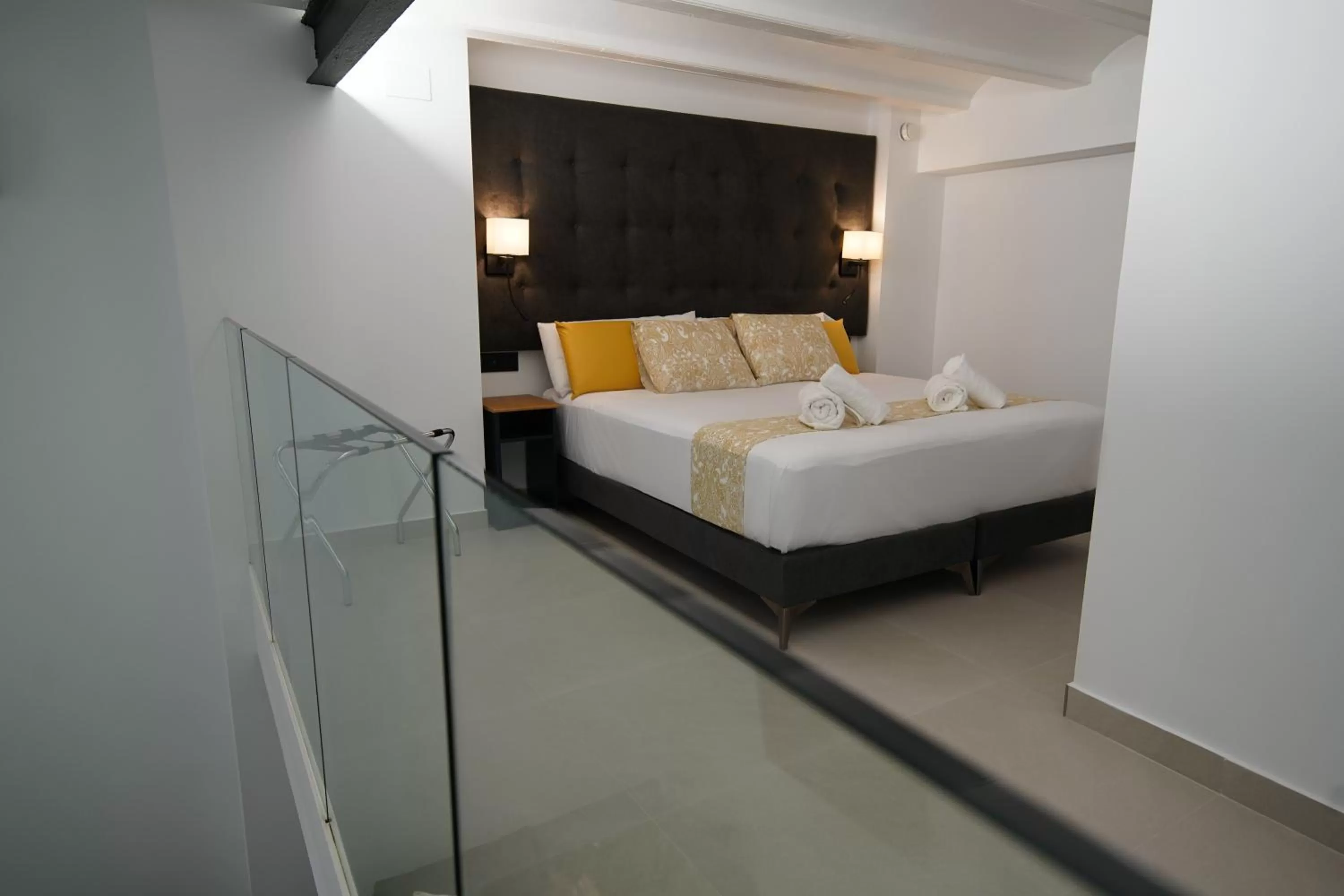 Bed in BET Apartments - Suites Puerto Valencia