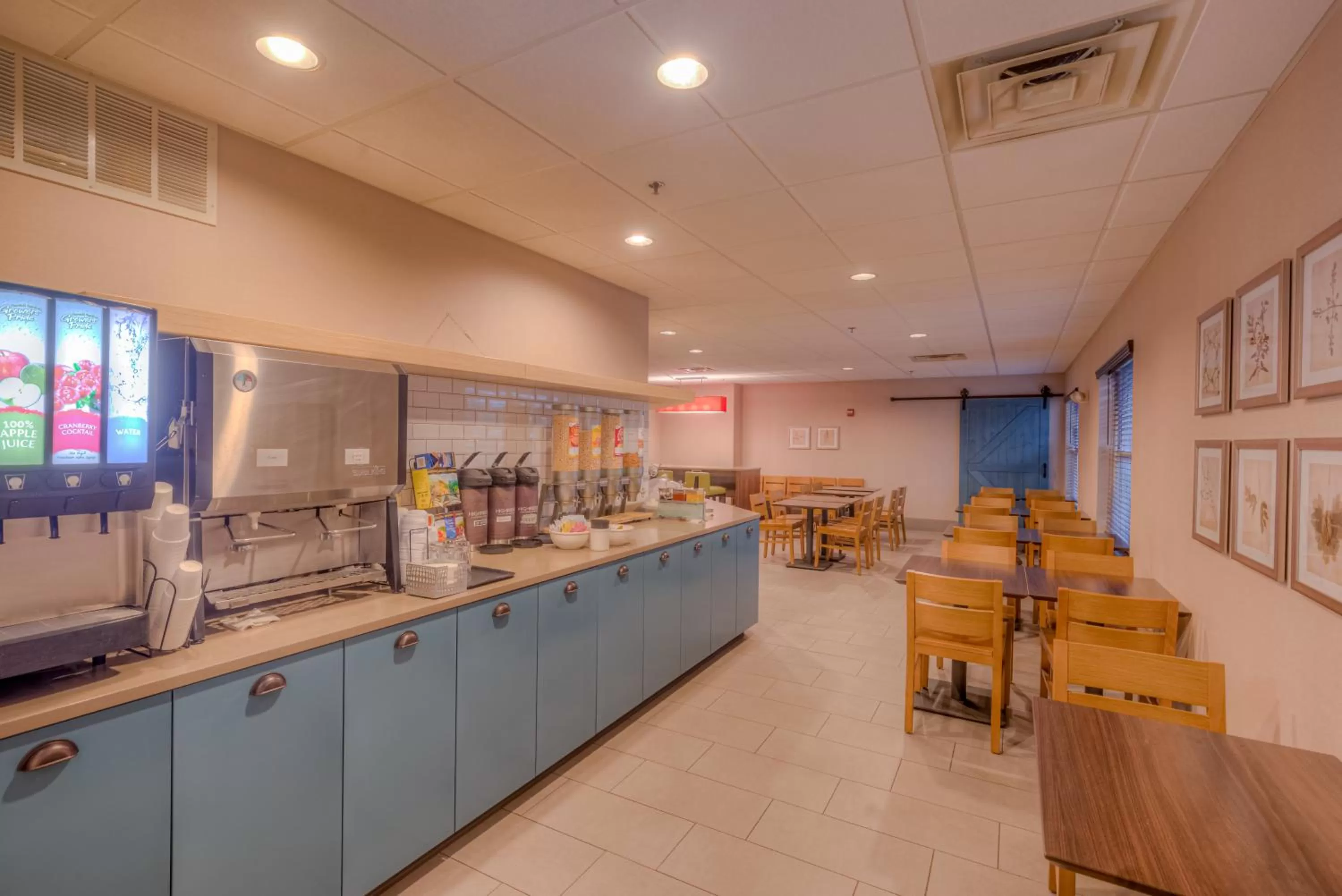 Restaurant/places to eat in Country Inn & Suites by Radisson, Crystal Lake, IL