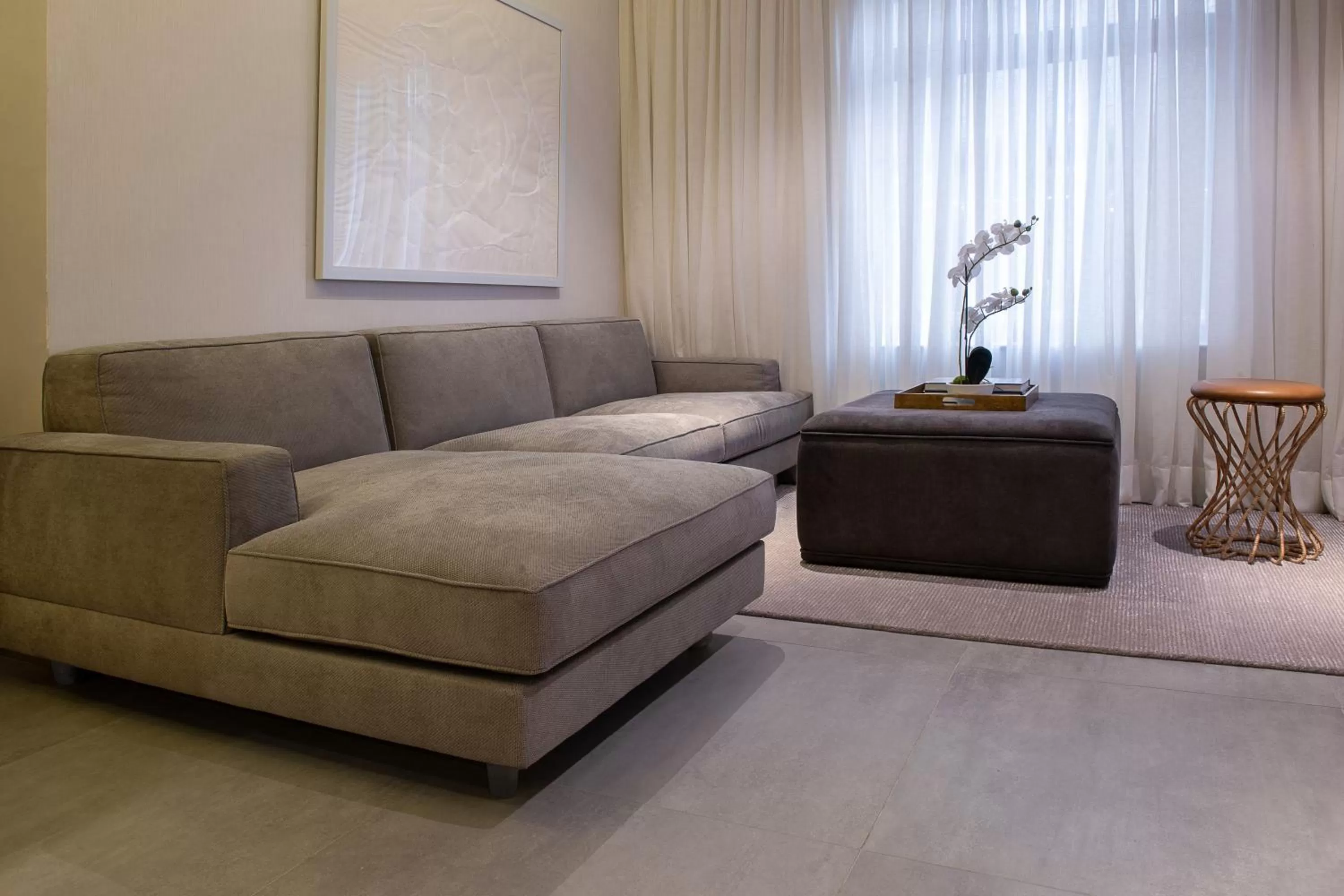 Lounge or bar in The White Orchid Hotel