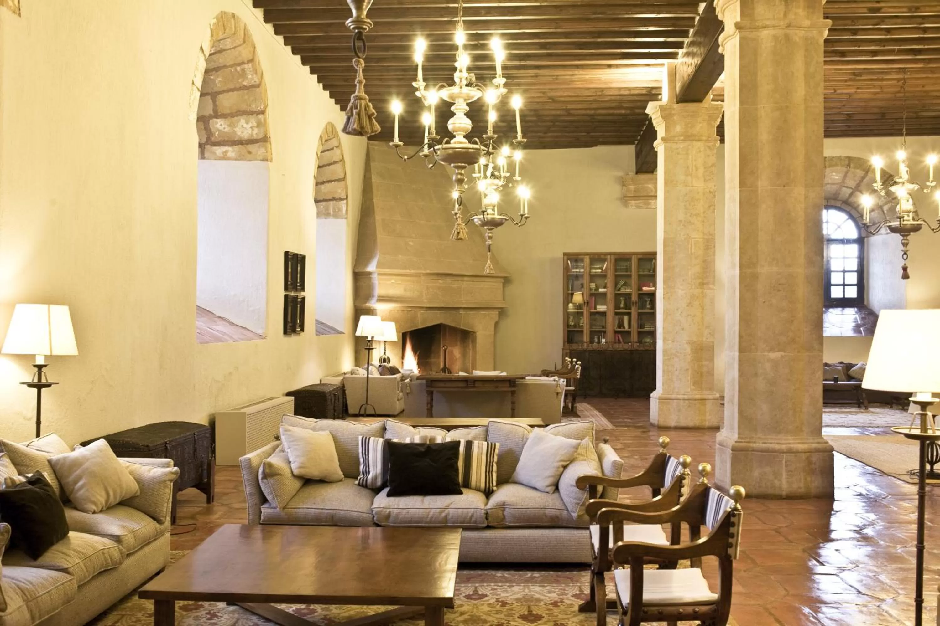 Communal lounge/ TV room in Parador de Siguenza