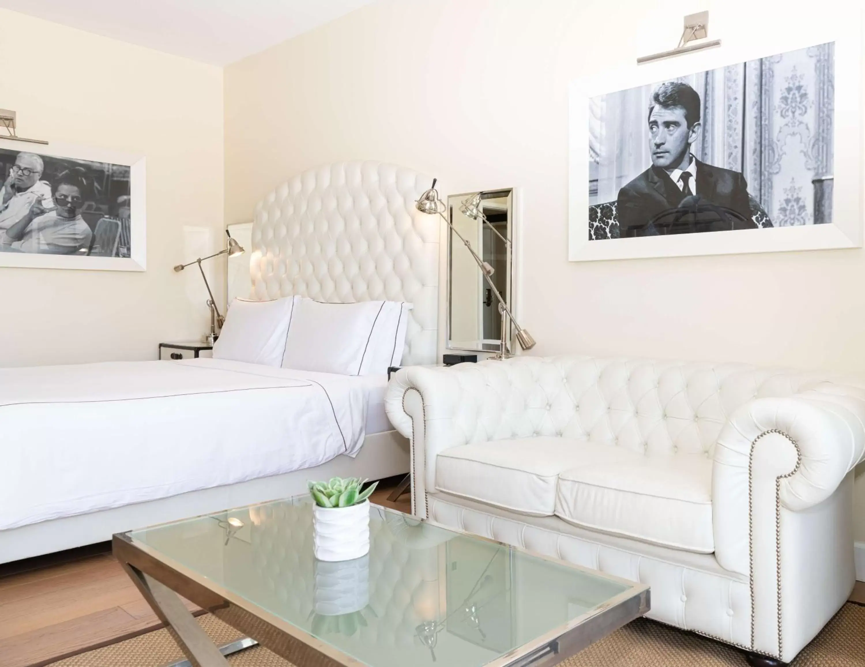 King Room with Los Angeles View - High Floor in Cameo Beverly Hills King Room with Los Angeles View - High Floor in Cameo Beverly Hills