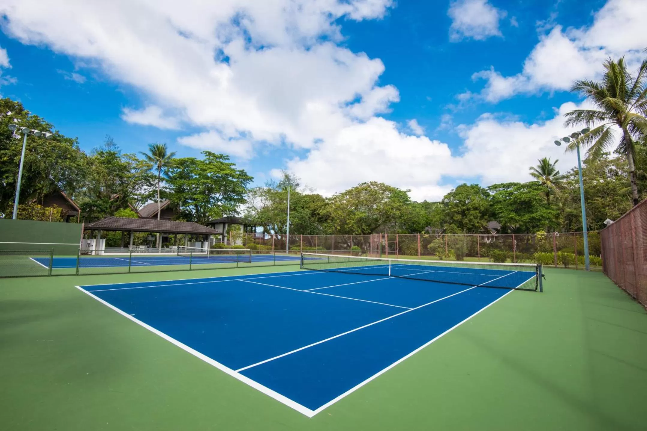 Tennis/Squash in Palau Pacific Resort