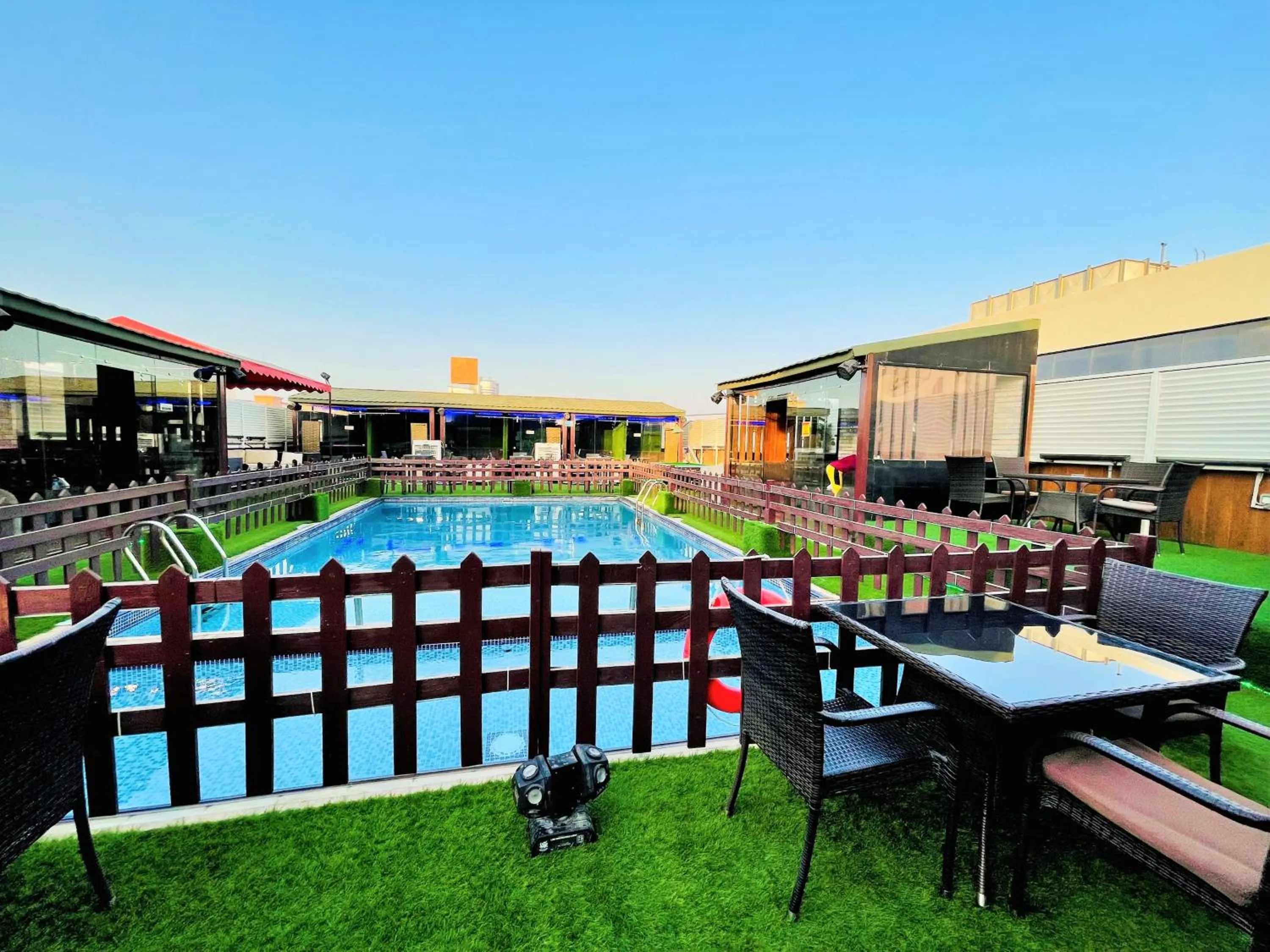 Swimming pool in Smana Hotel Al Raffa