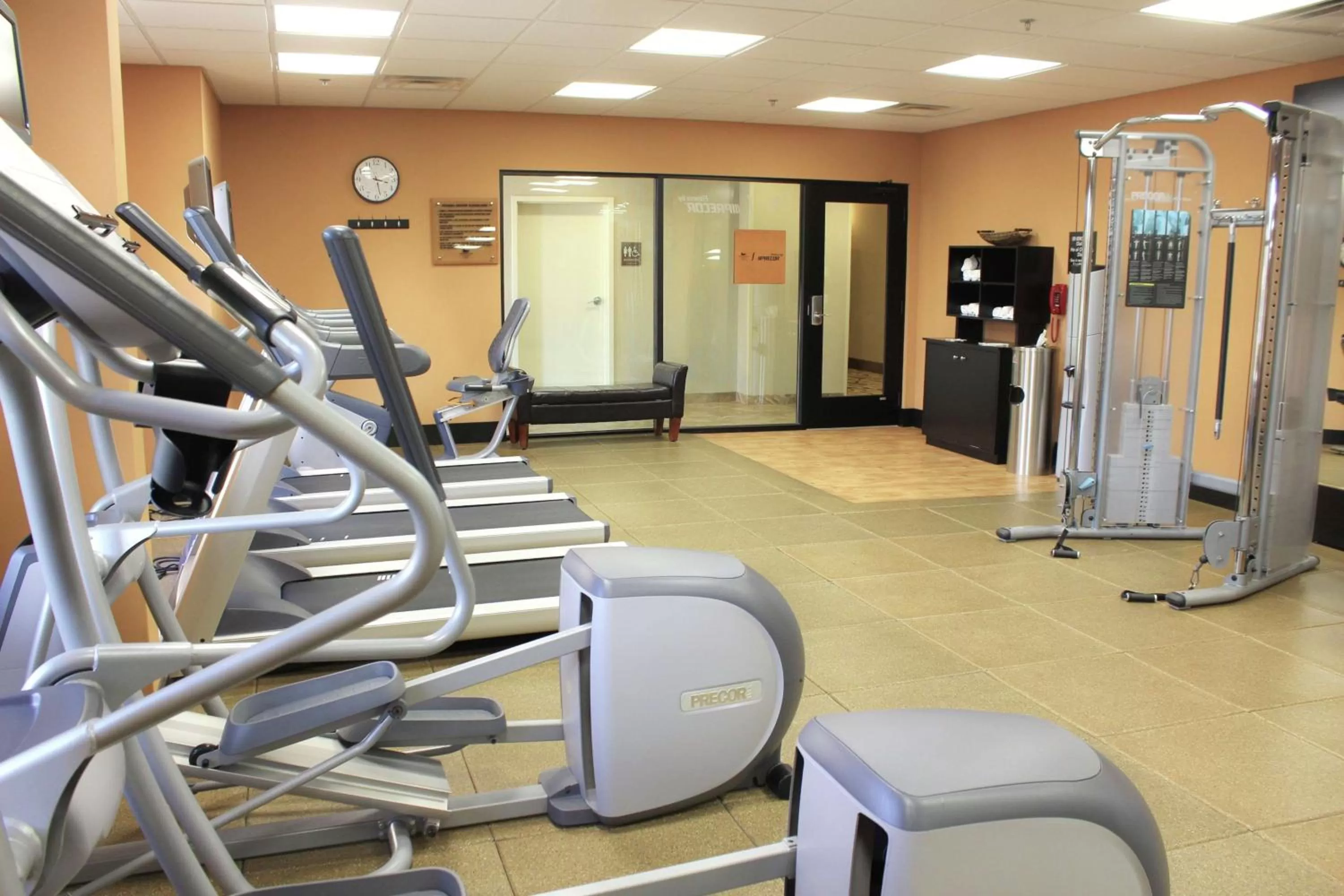 Fitness centre/facilities in Homewood Suites by Hilton Victoria