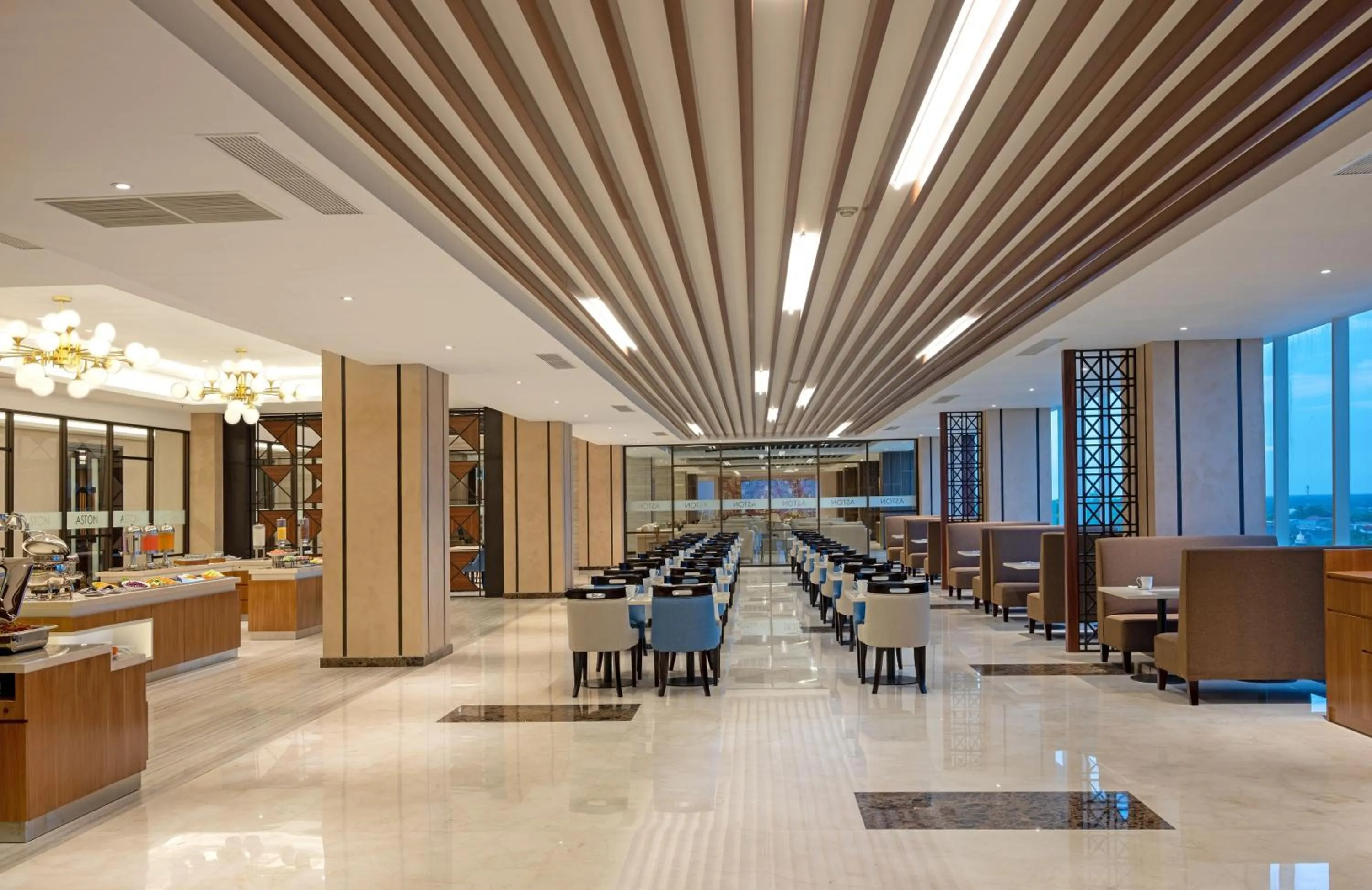 Restaurant/places to eat in Aston Gresik Hotel & Conference Center