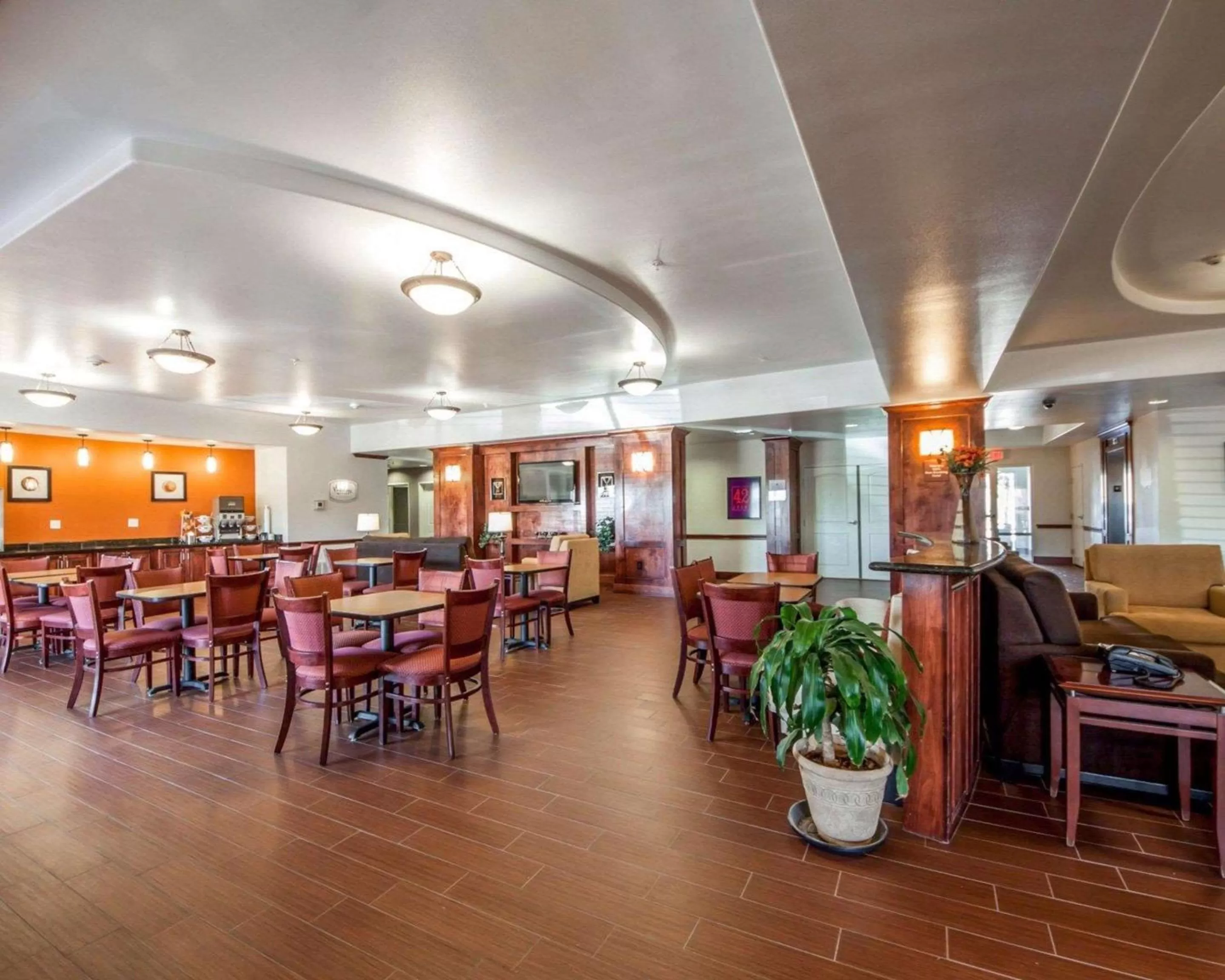 Restaurant/places to eat in Sleep Inn & Suites Lawton Near Fort Sill