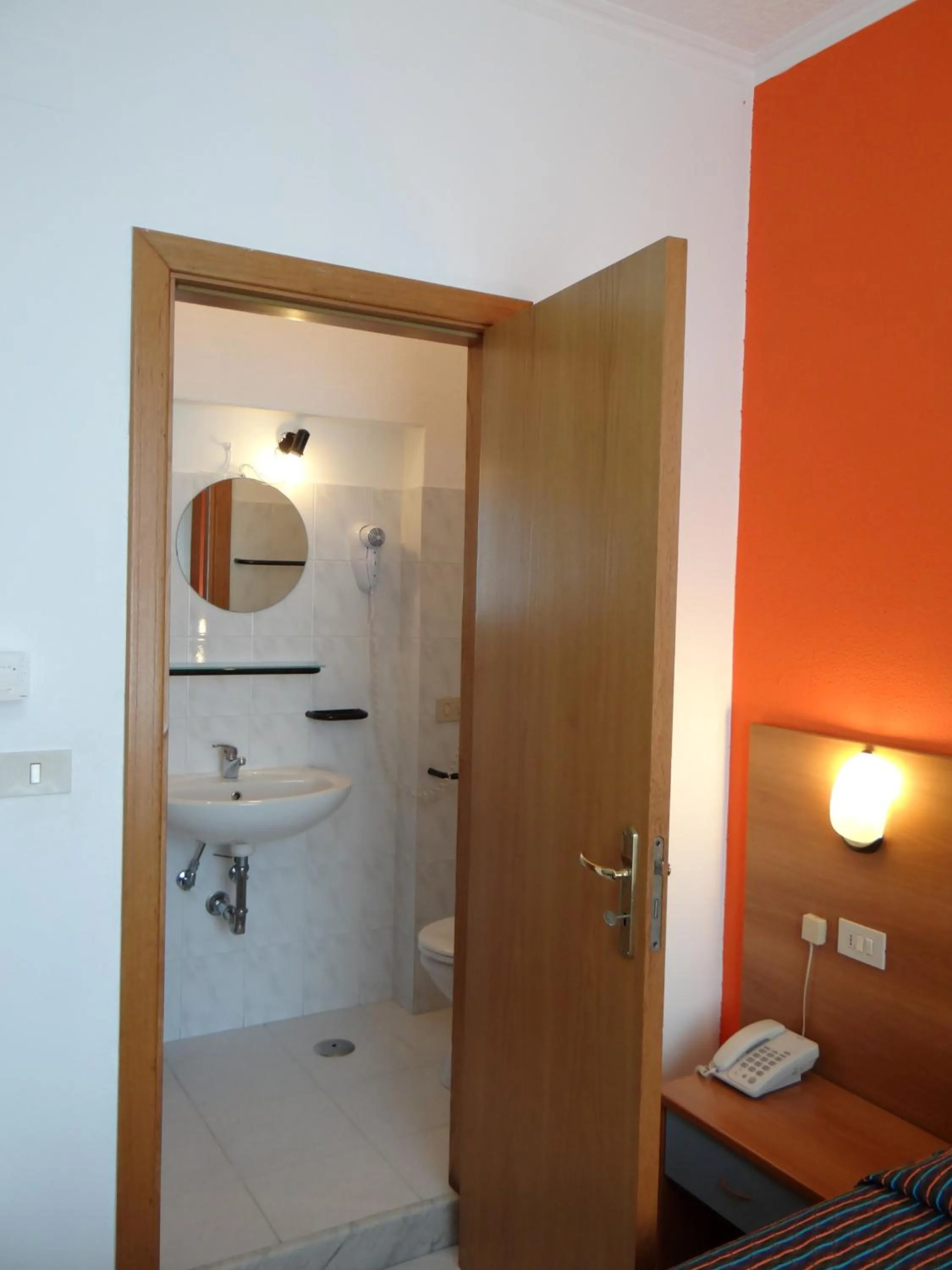 Shower in Hotel Amendola Fiera