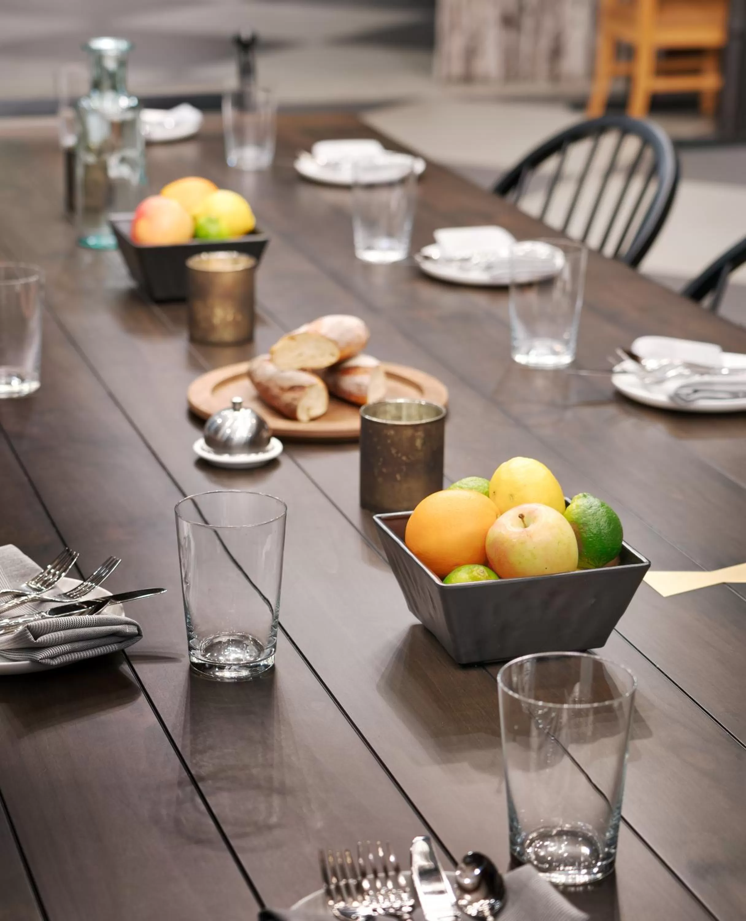 Restaurant/places to eat in The Advenire, Autograph Collection