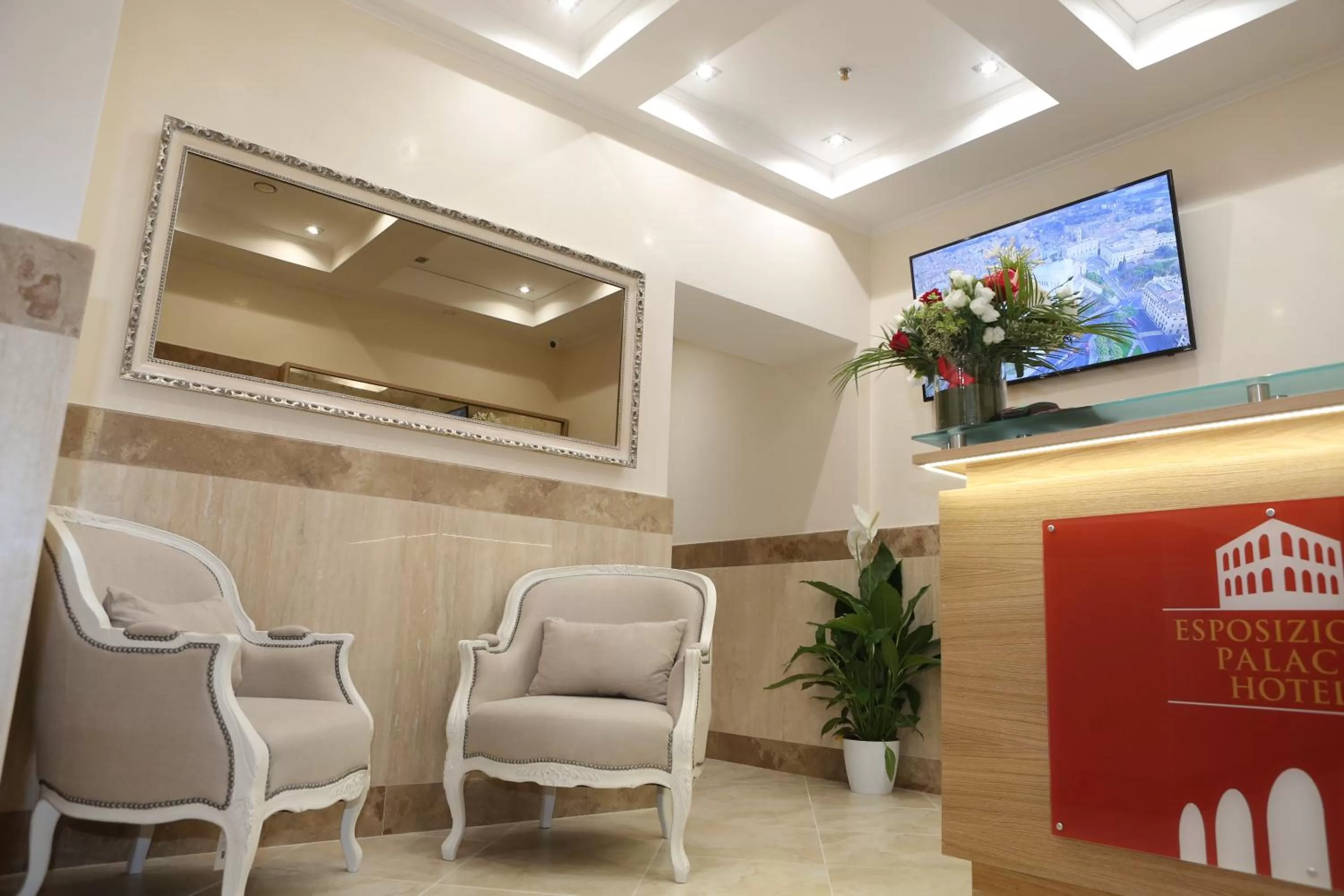 Living room in Esposizione Palace Hotel