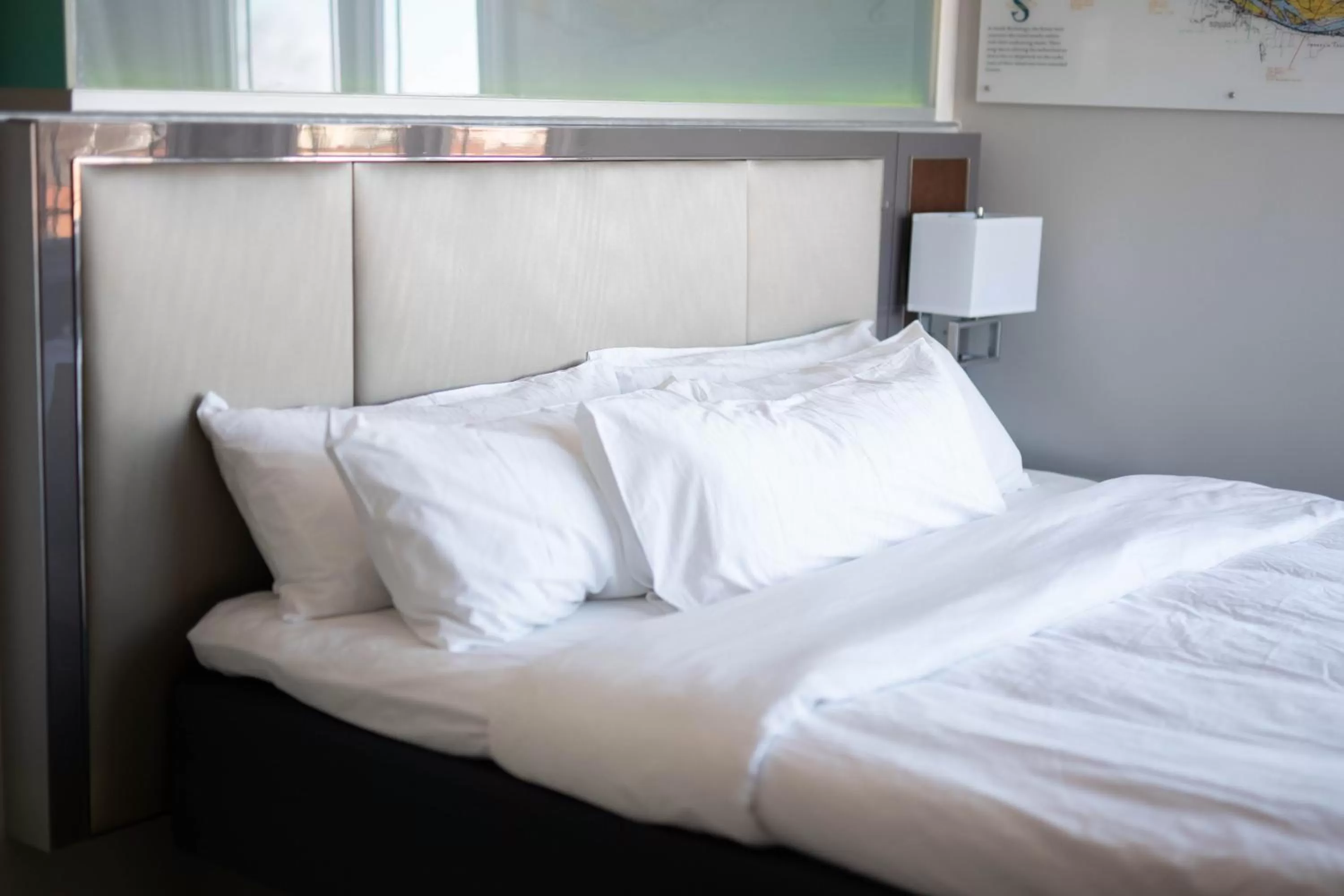 Bed in River Sirens Hotel-Contactless Check in Hotel