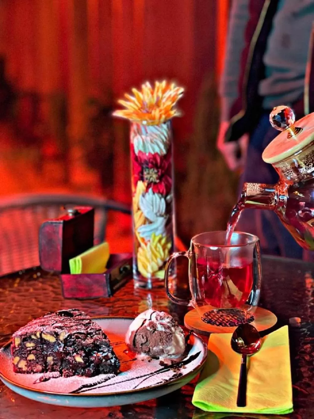 Restaurant/places to eat in Hotel Liberty Theatre