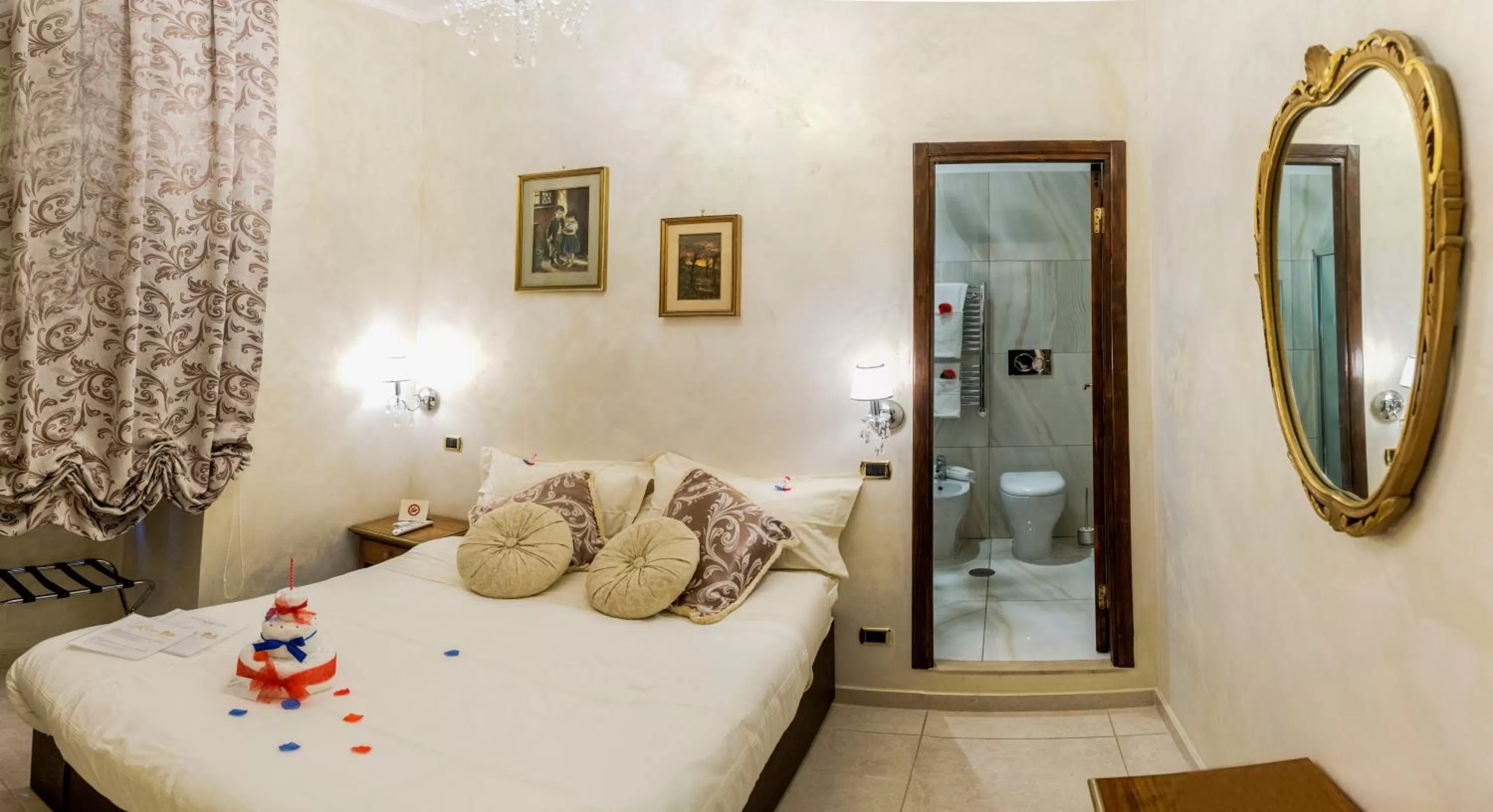 Bedroom, Bed in B&B Roma Royal Residence