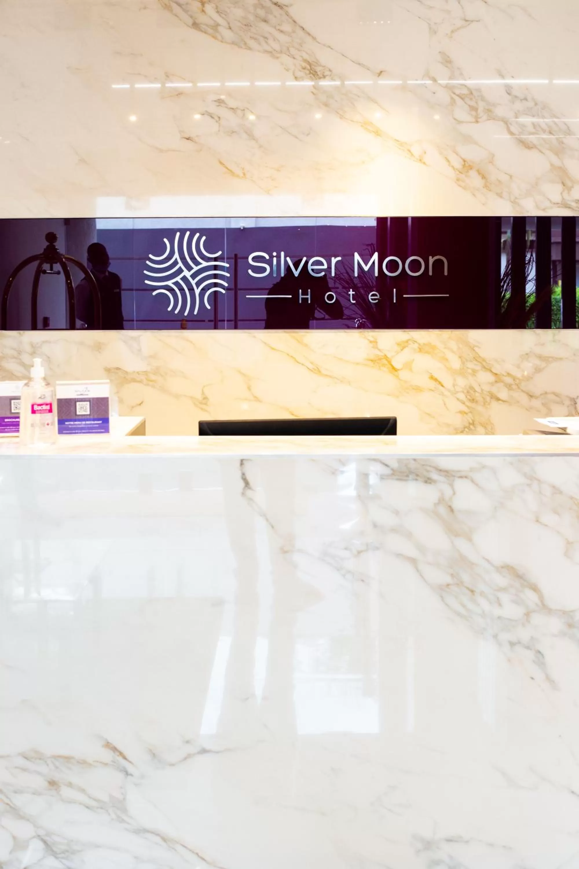 Lobby or reception in Silver Moon Hotel