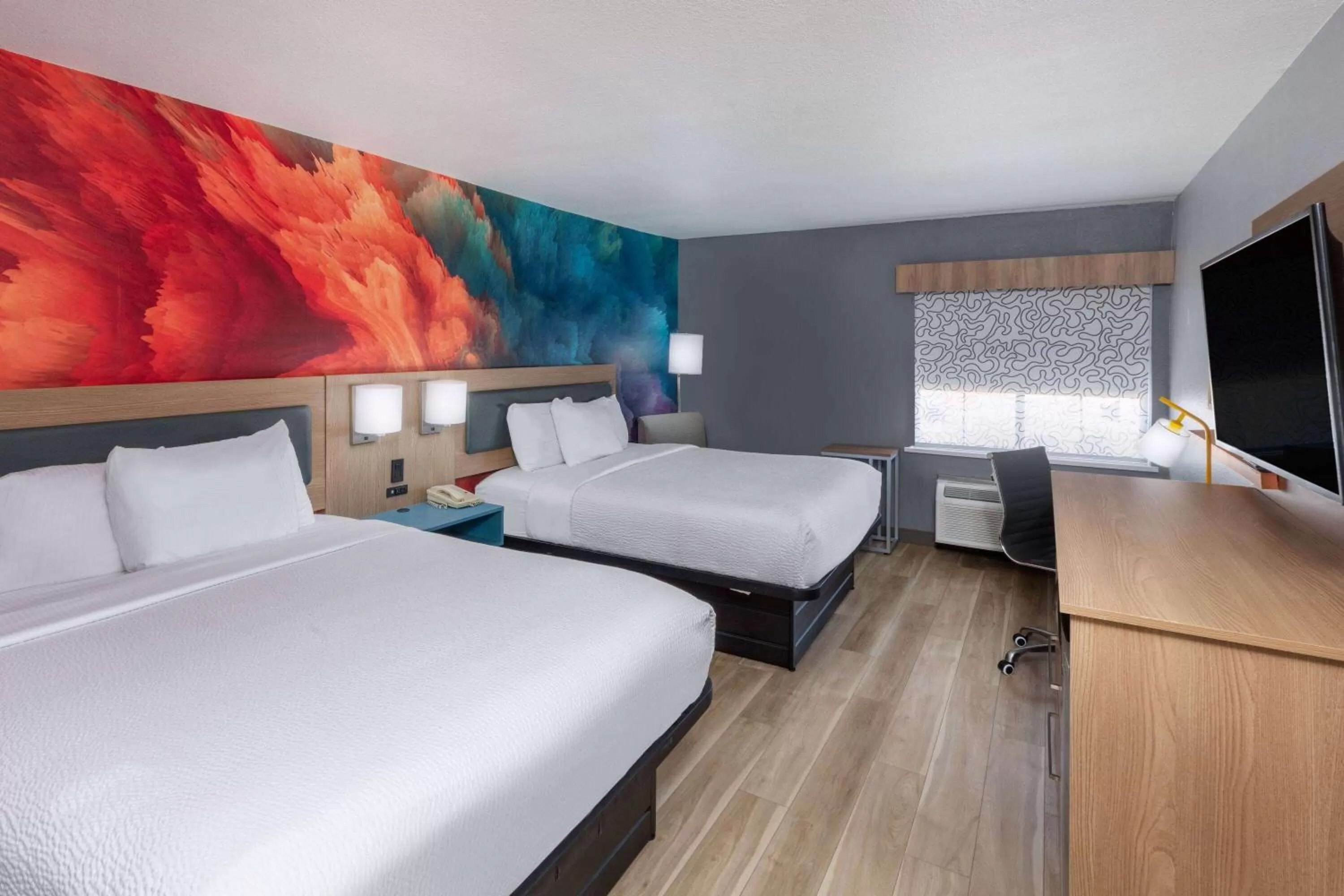 Photo of the whole room, Bed in La Quinta by Wyndham New Braunfels