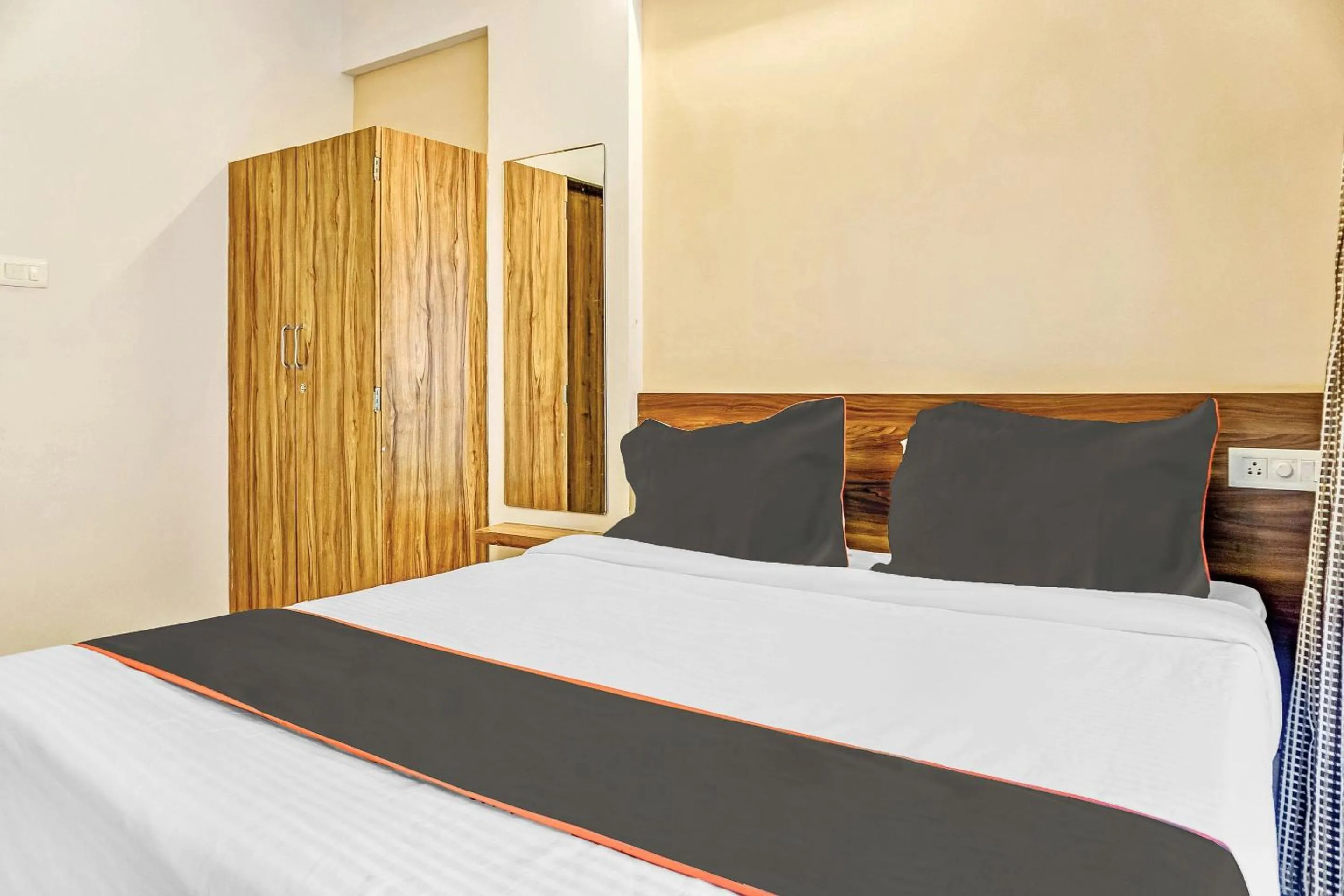 Bedroom, Bed in Habitat Service Apartments