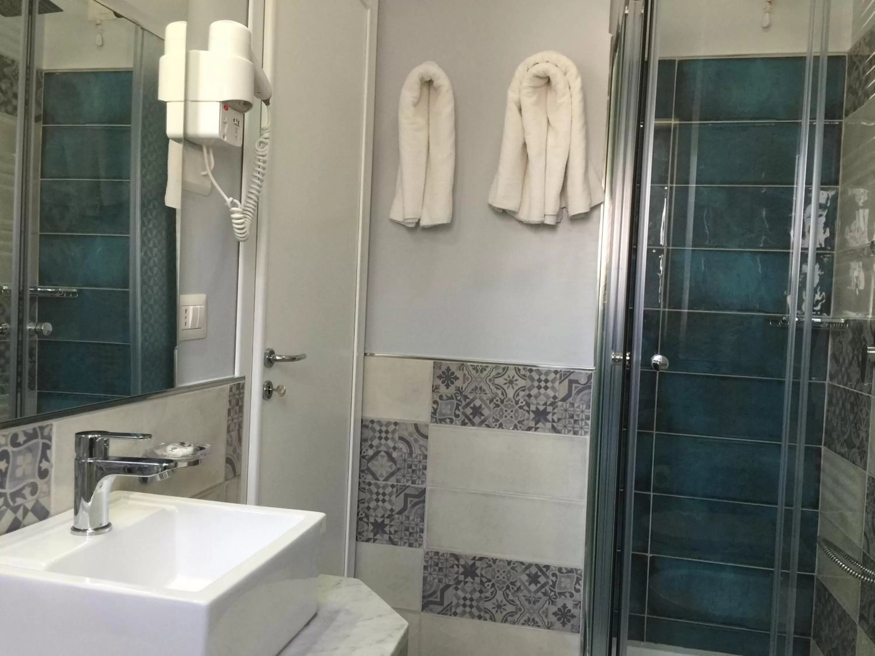 Bathroom in Hotel Costazzurra Museum & Spa