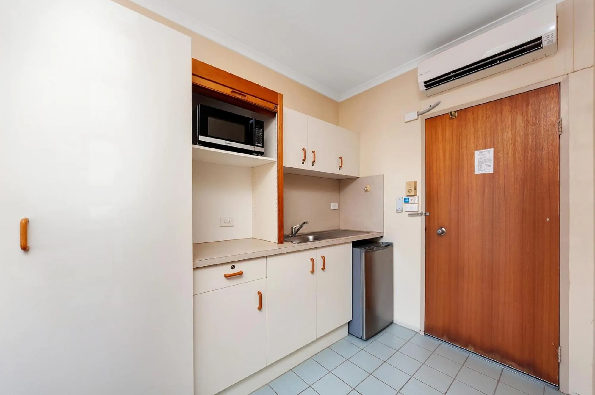 Kitchen or kitchenette in Tropical Queenslander