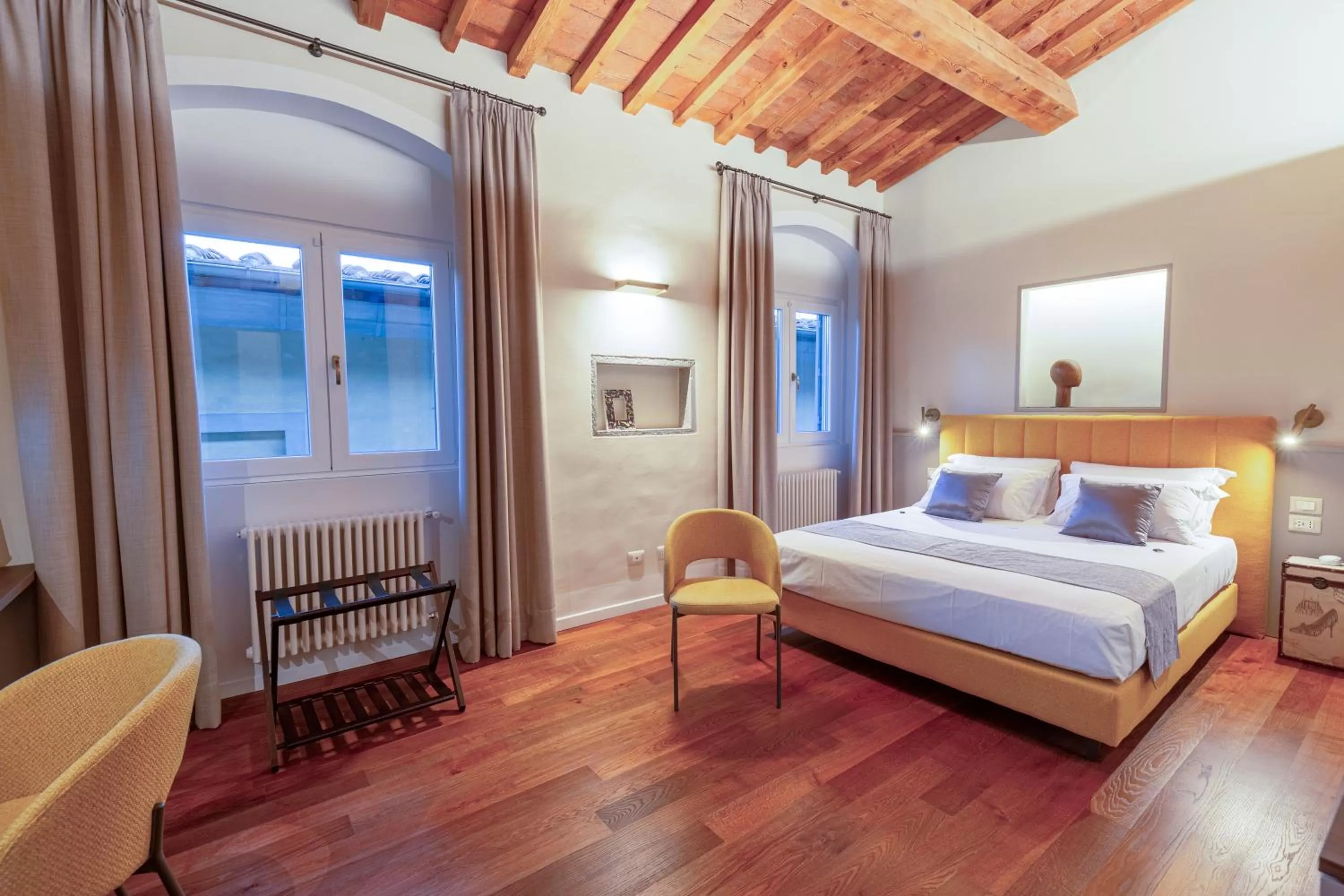 Bed in Dimora Le Torri - Boutique Luxury Suites in Florence Historic Centre - Adults Only