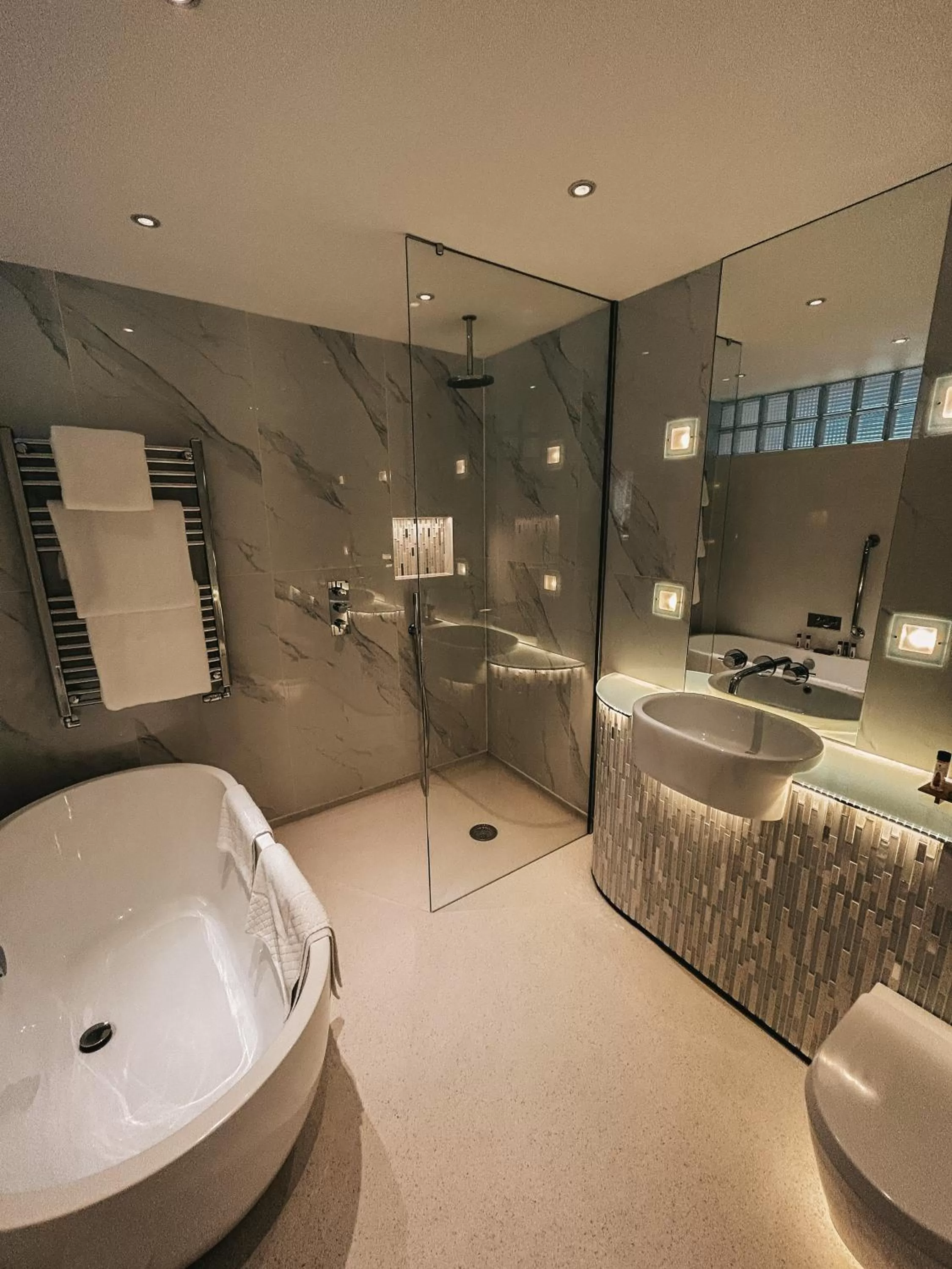 Bathroom in The Bell Inn Hotel