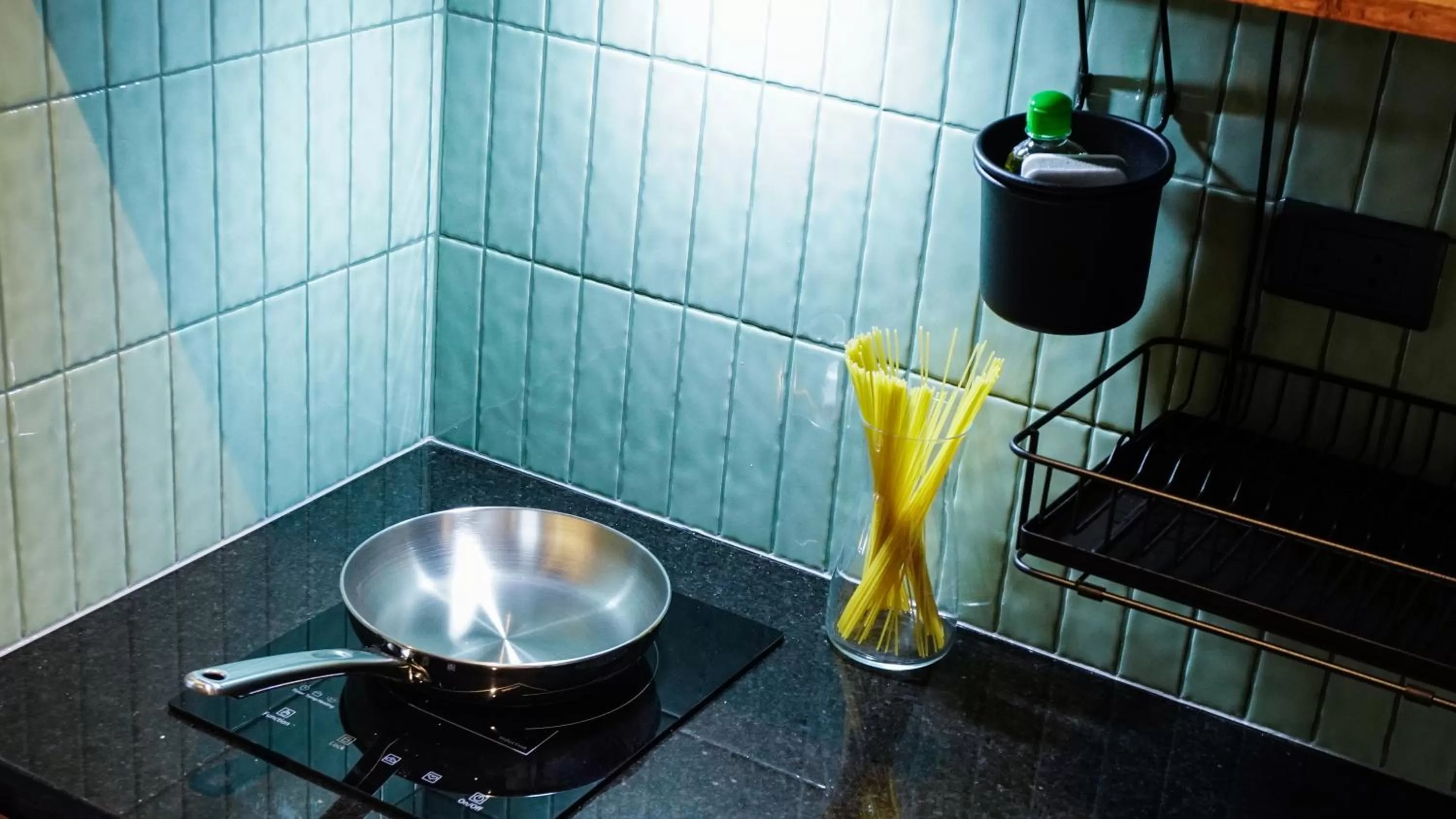 Kitchen or kitchenette in karaarom hotel