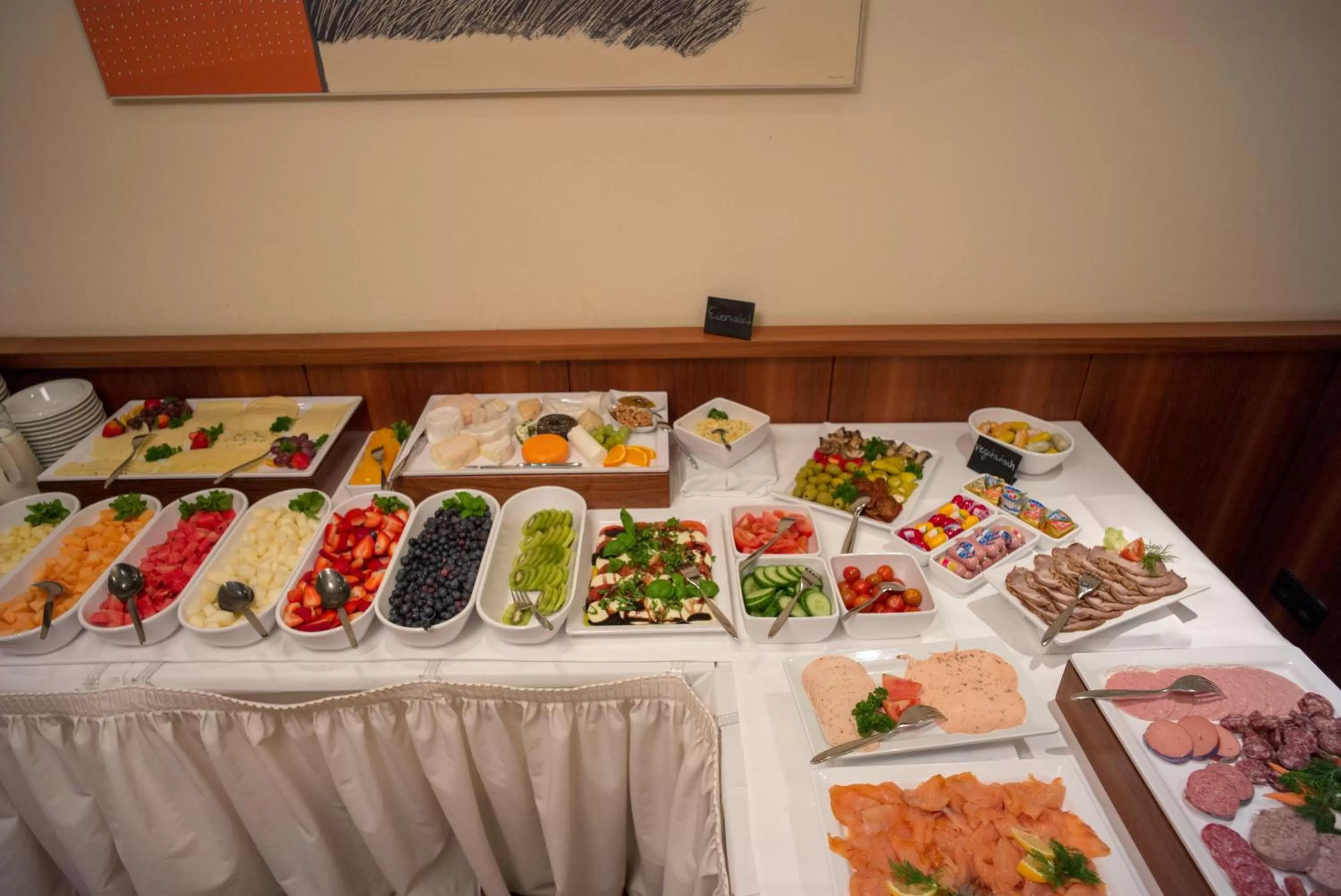 Breakfast in Hotel Gude