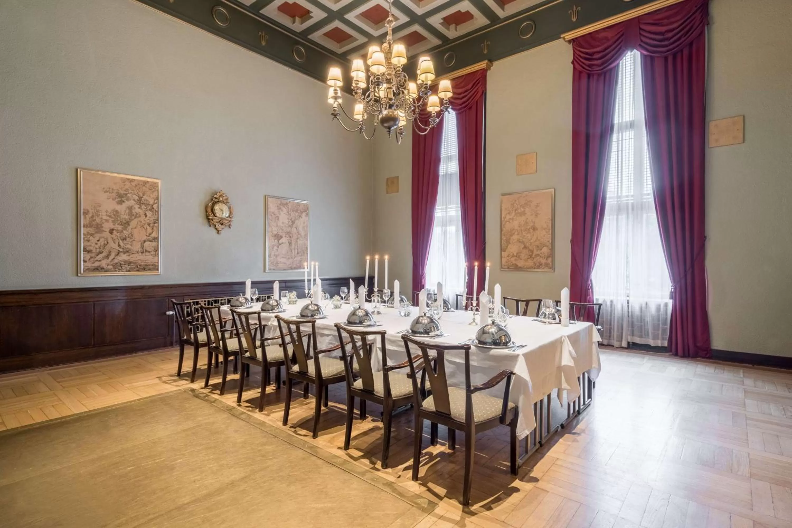 Restaurant/places to eat in Radisson Blu Grand Hotel Tammer