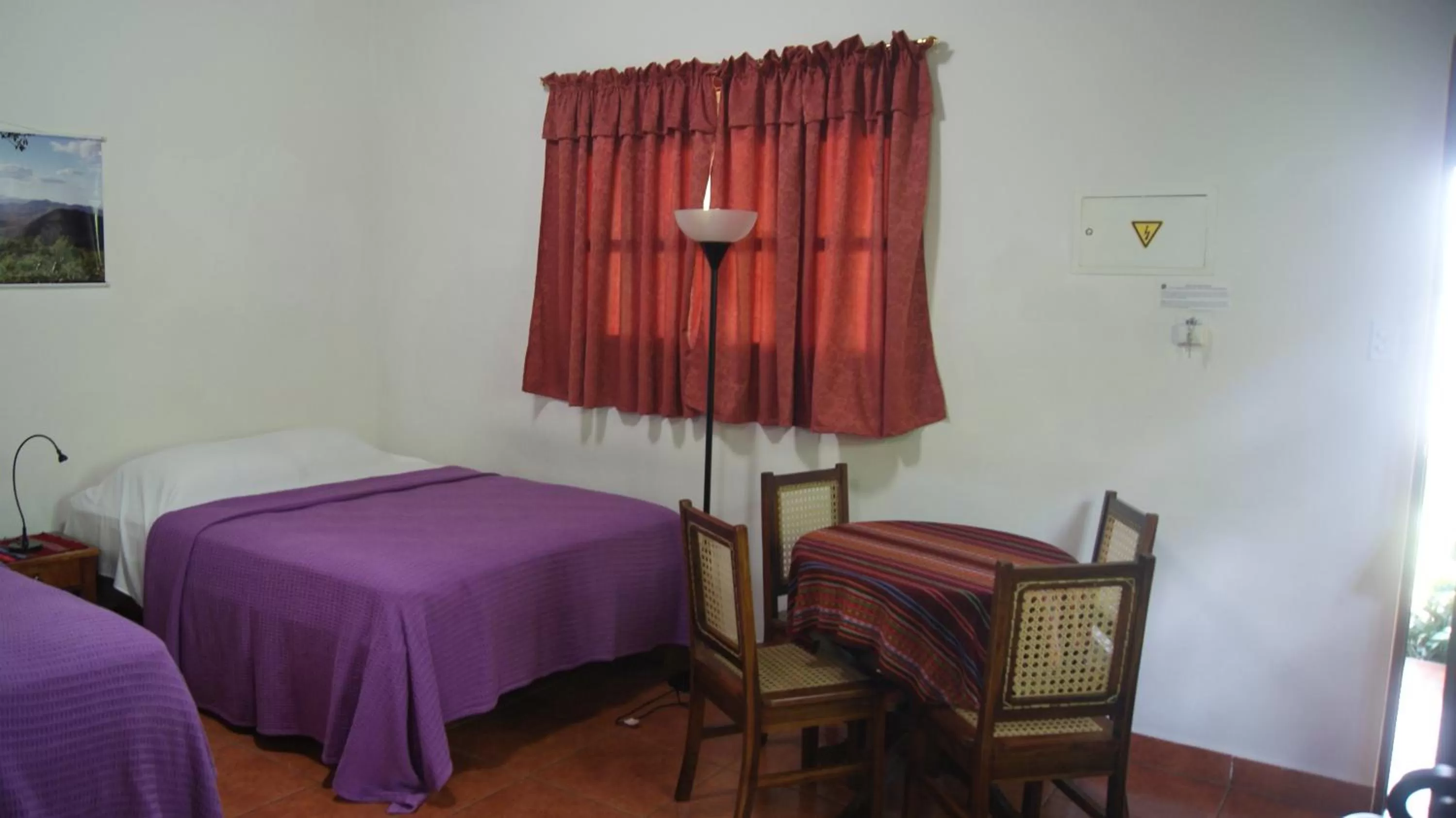 Photo of the whole room, Bed in Hotel Cacique Adiact
