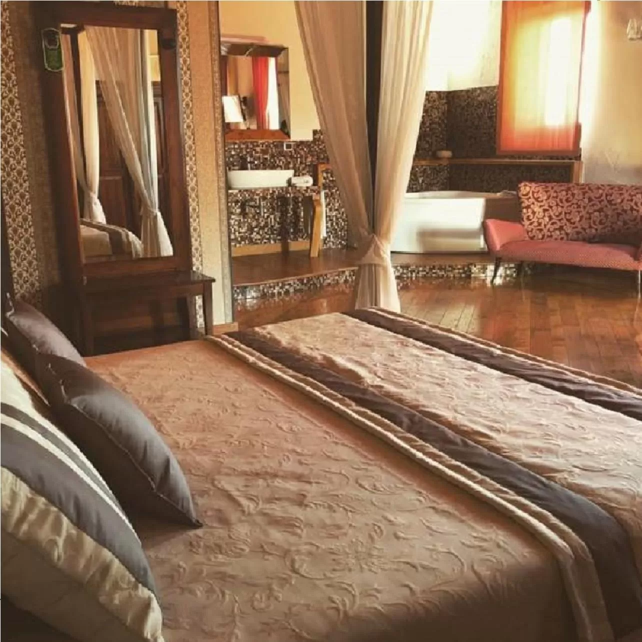 Seating area, Bed in Hotel Medici