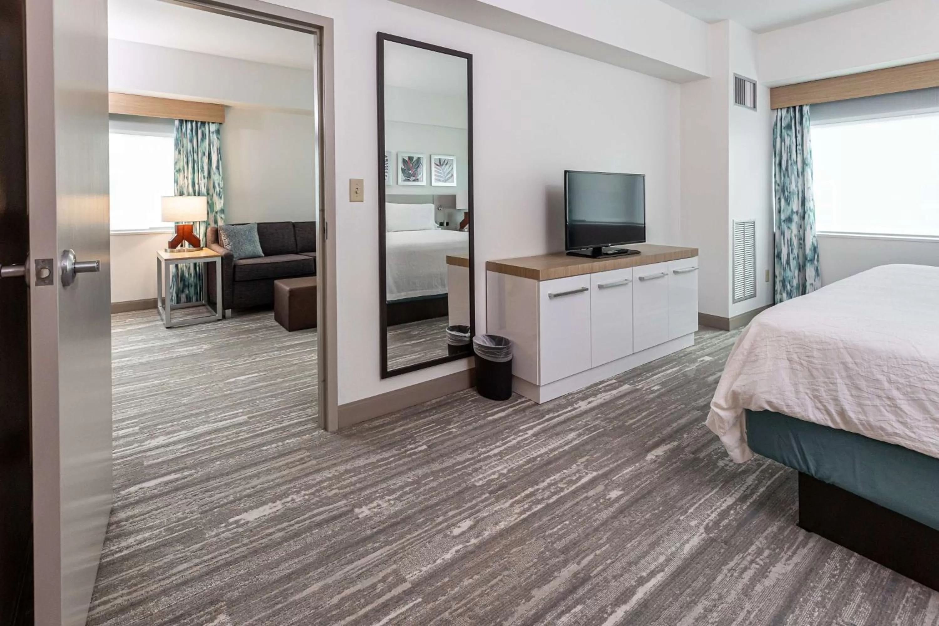 Bedroom, Bed in Hilton Garden Inn Ithaca