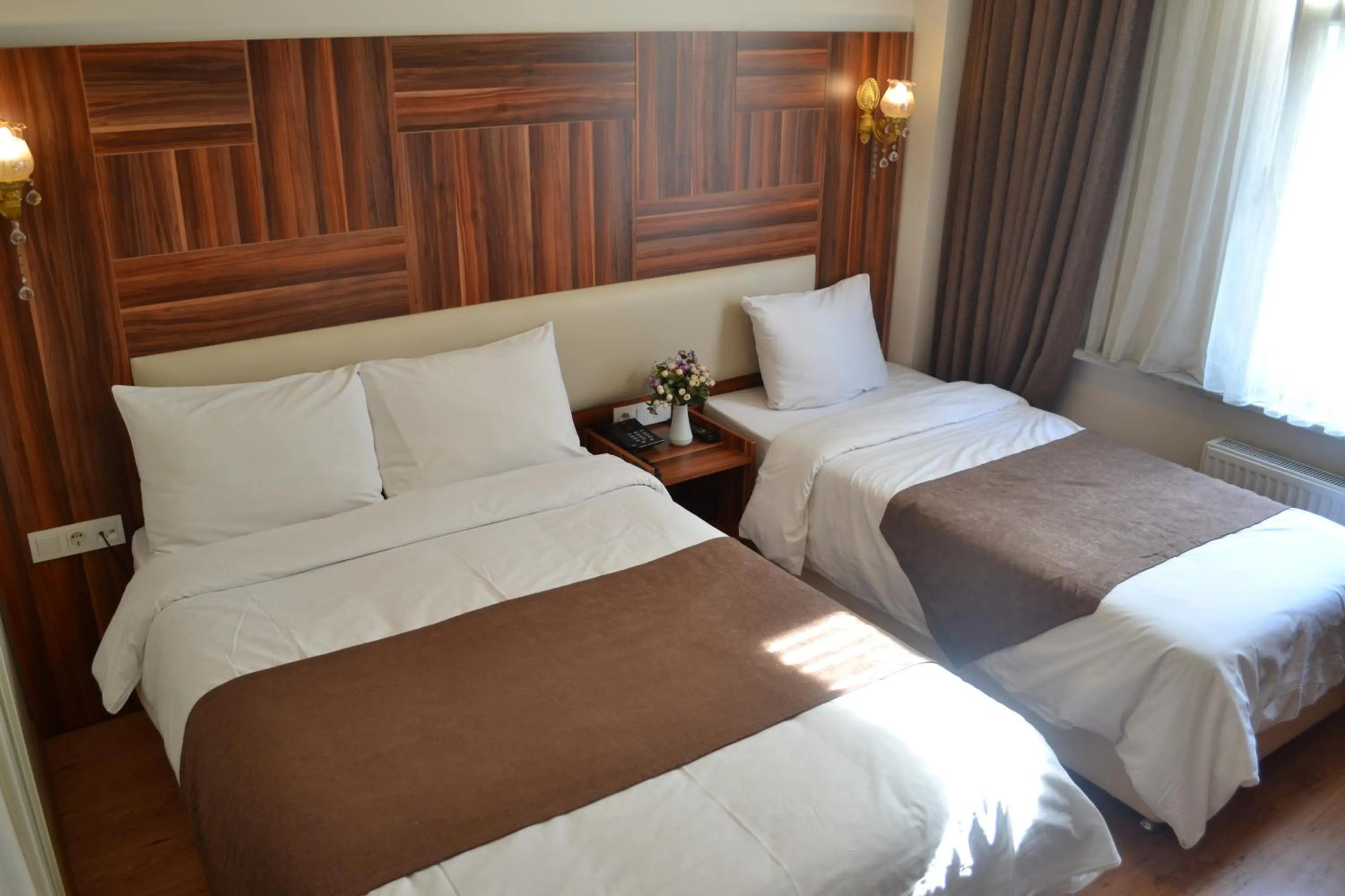 Bedroom, Bed in New Fatih Hotel