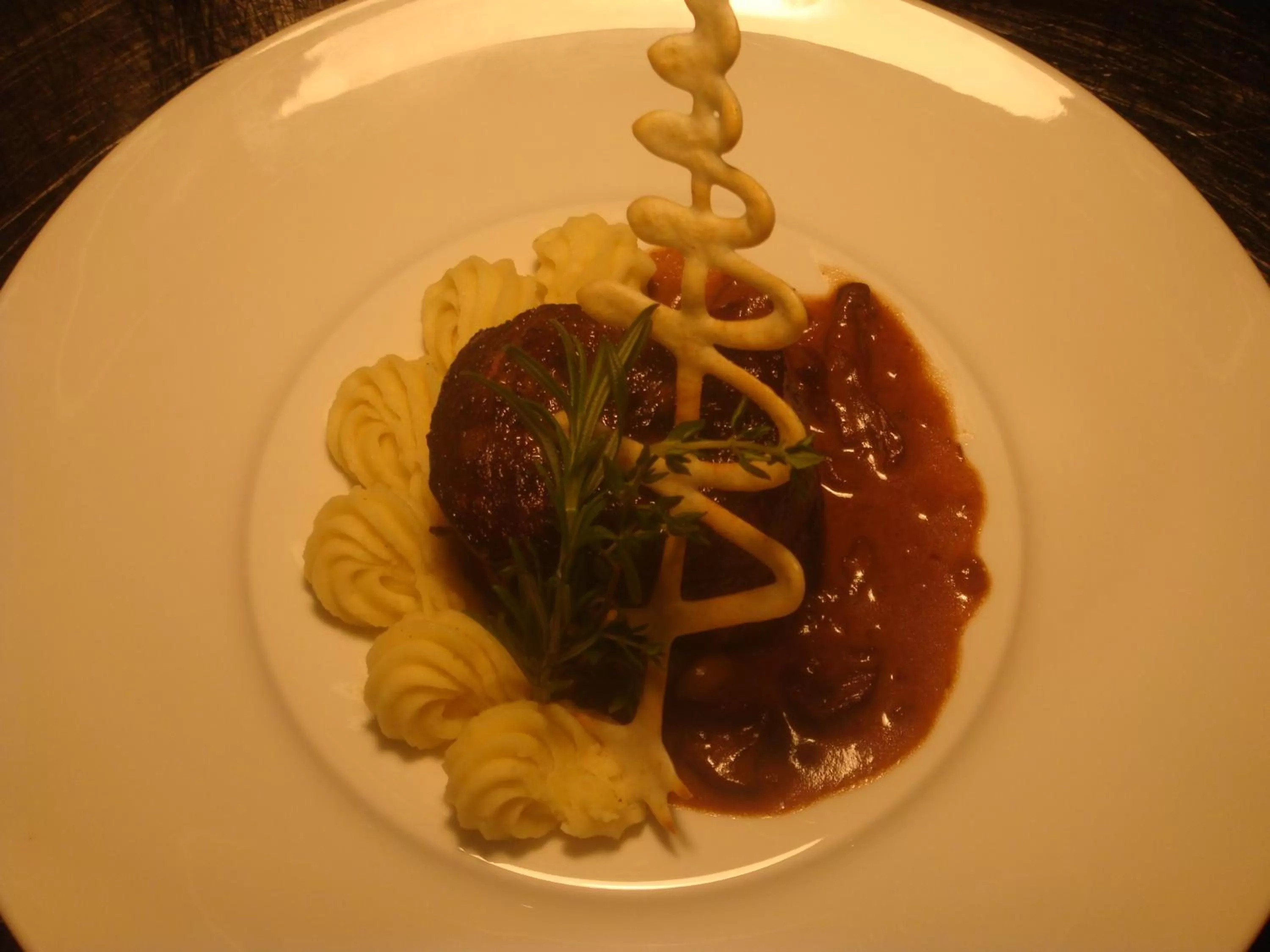 Meals in Glorious Hotel