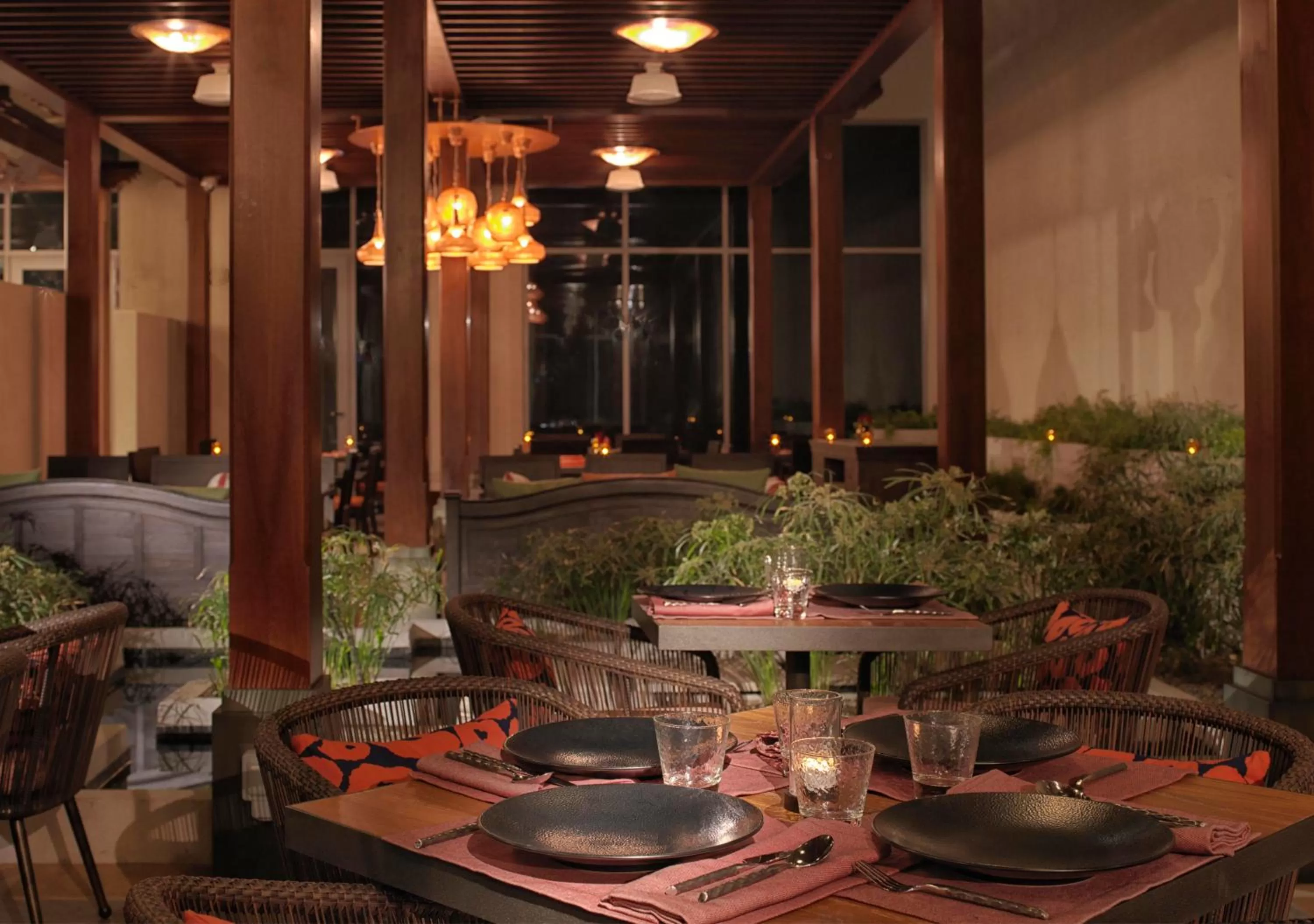 Restaurant/places to eat in Kempinski Hotel Muscat