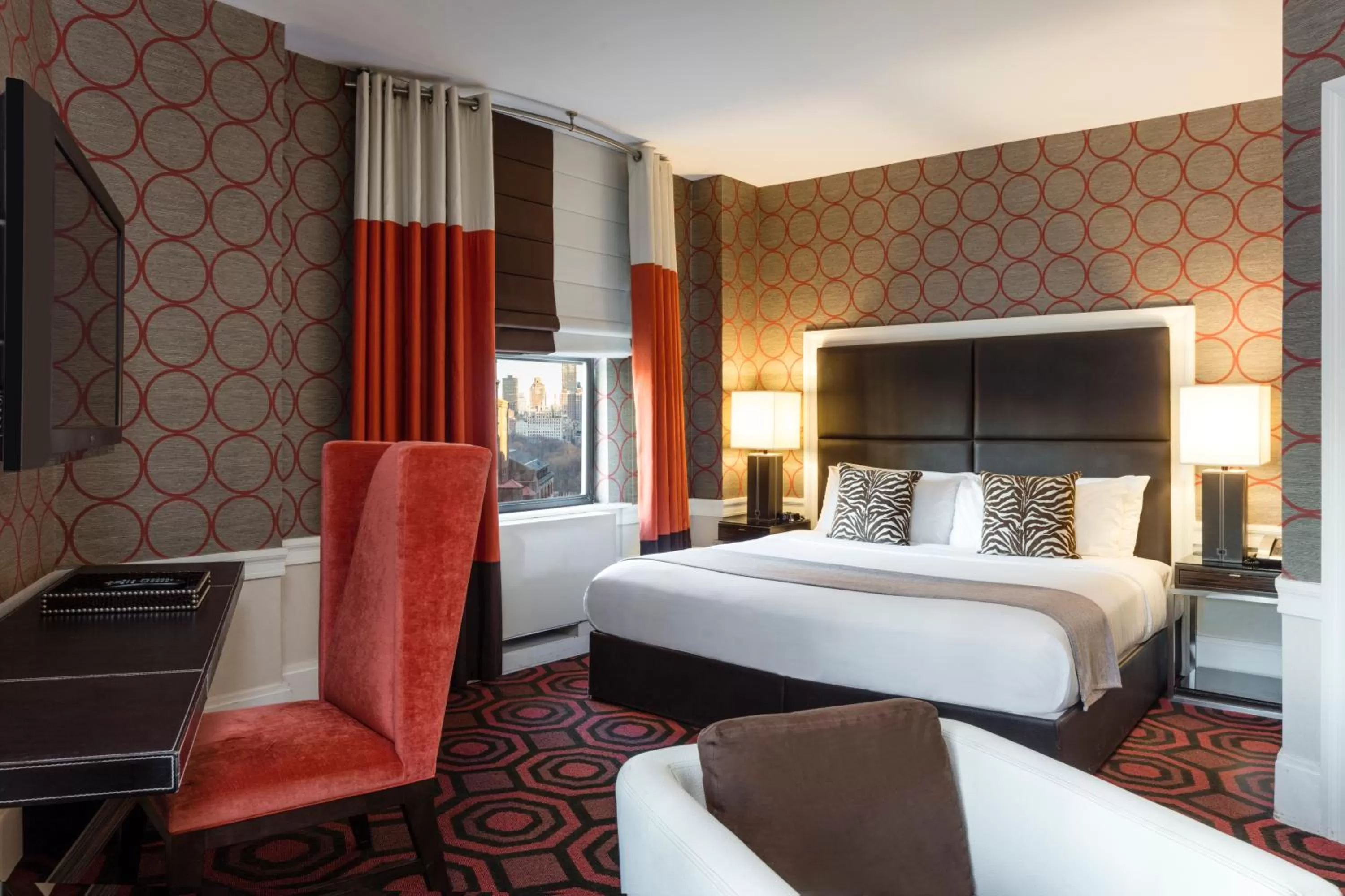 Bed in The Empire Hotel New York