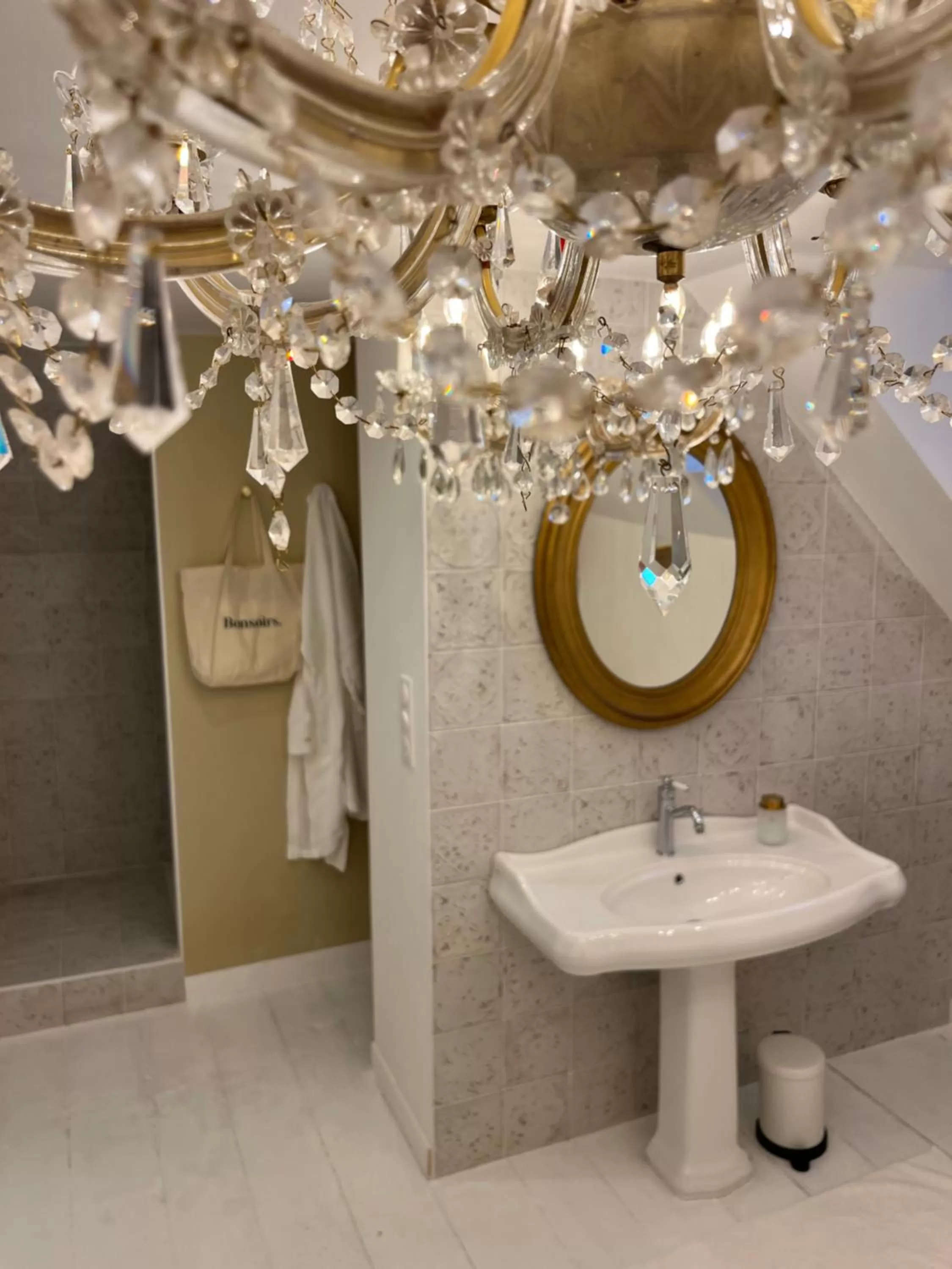 Bathroom, Banquet Facilities in la_grande_guerais