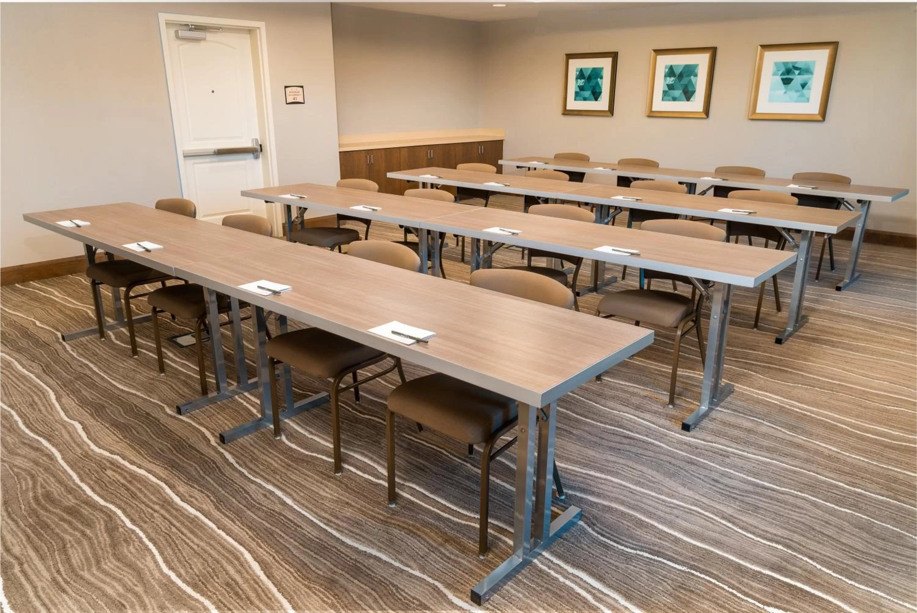 Meeting/conference room in Staybridge Suites Coeur d'Alene by IHG
