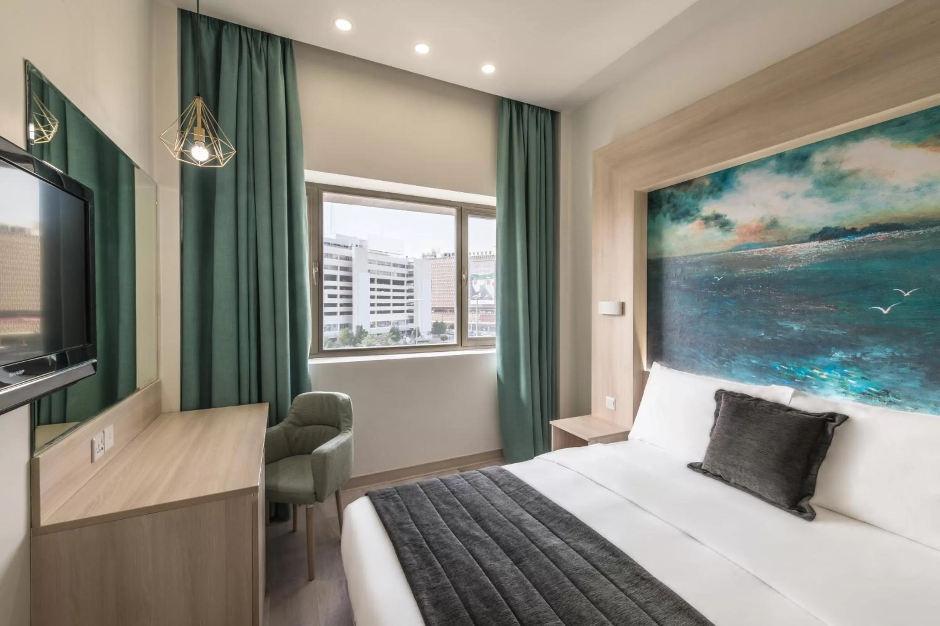 Bedroom, Bed in Oasis Hotel