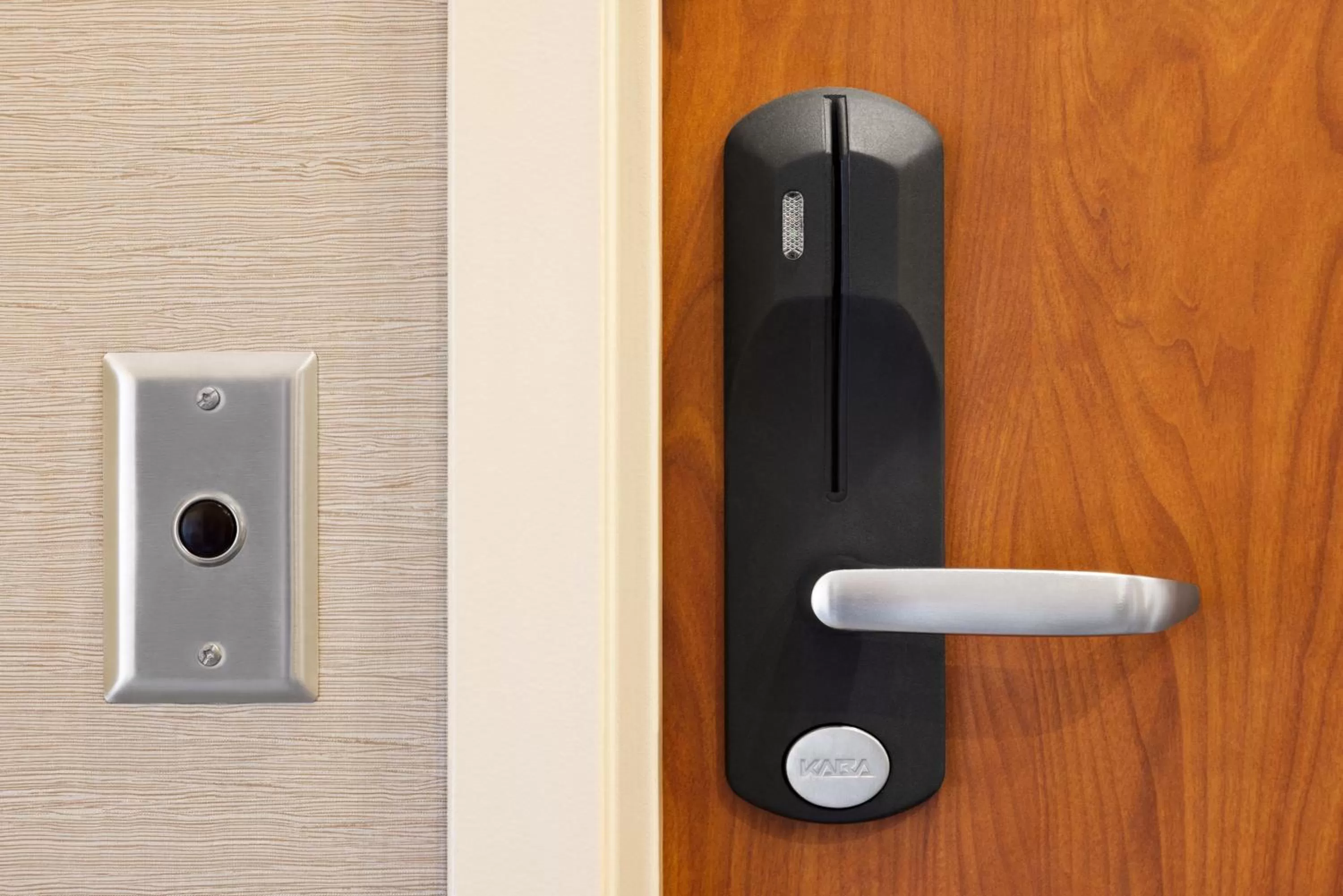 Photo of the whole room in Holiday Inn Express Hotel & Suites Edmond by IHG